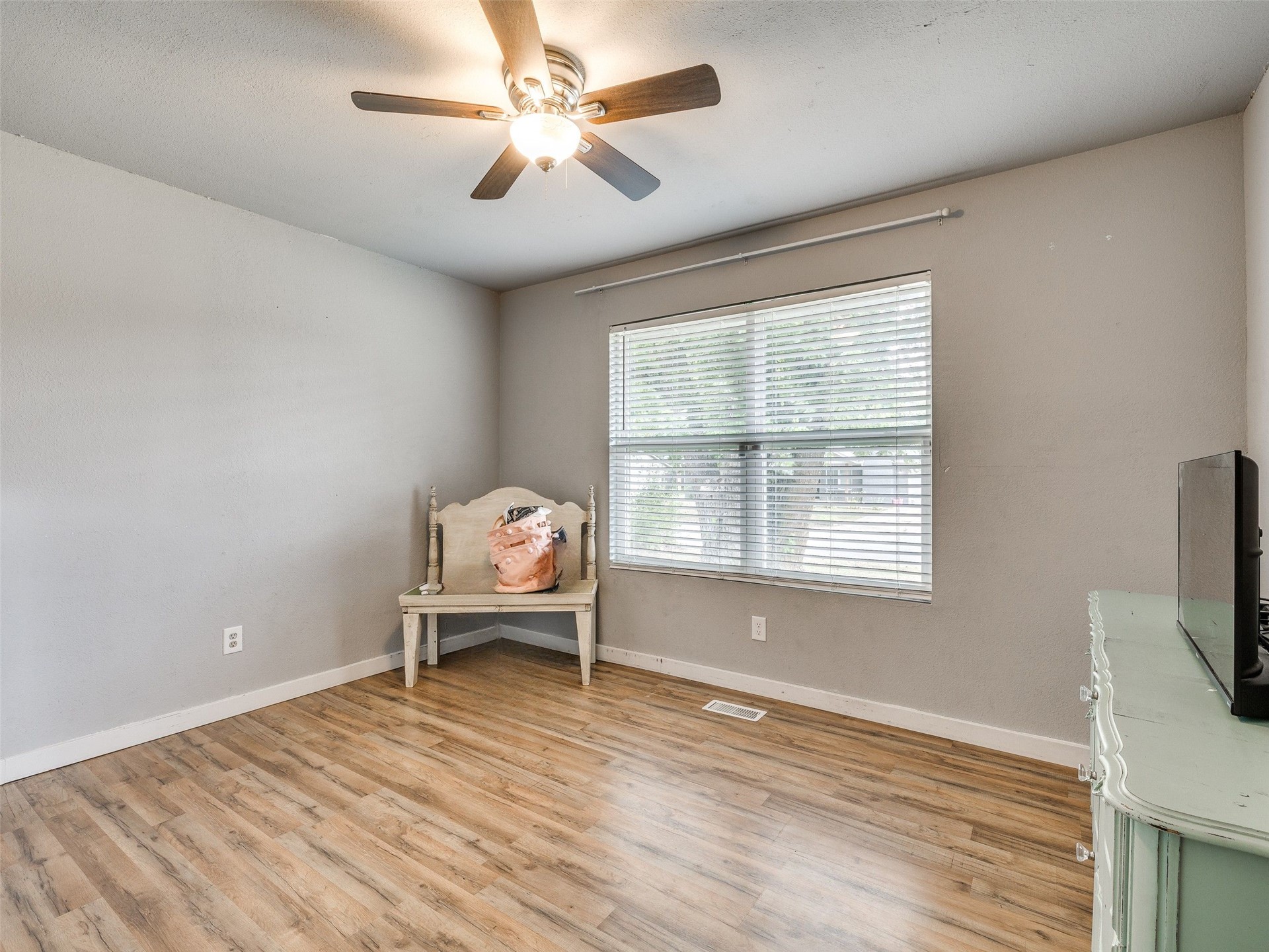 22 Linda Street Kiefer OK 74041