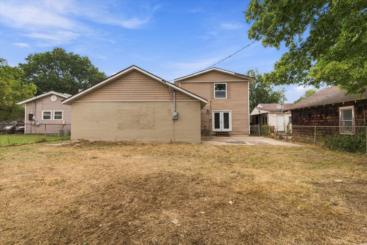 3706 W 42nd Place Tulsa OK 74107
