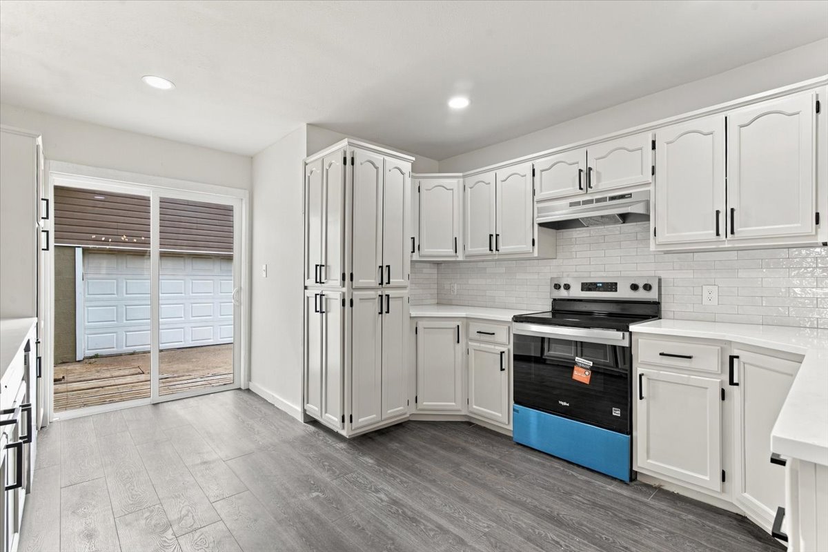 3706 W 42nd Place Tulsa OK 74107
