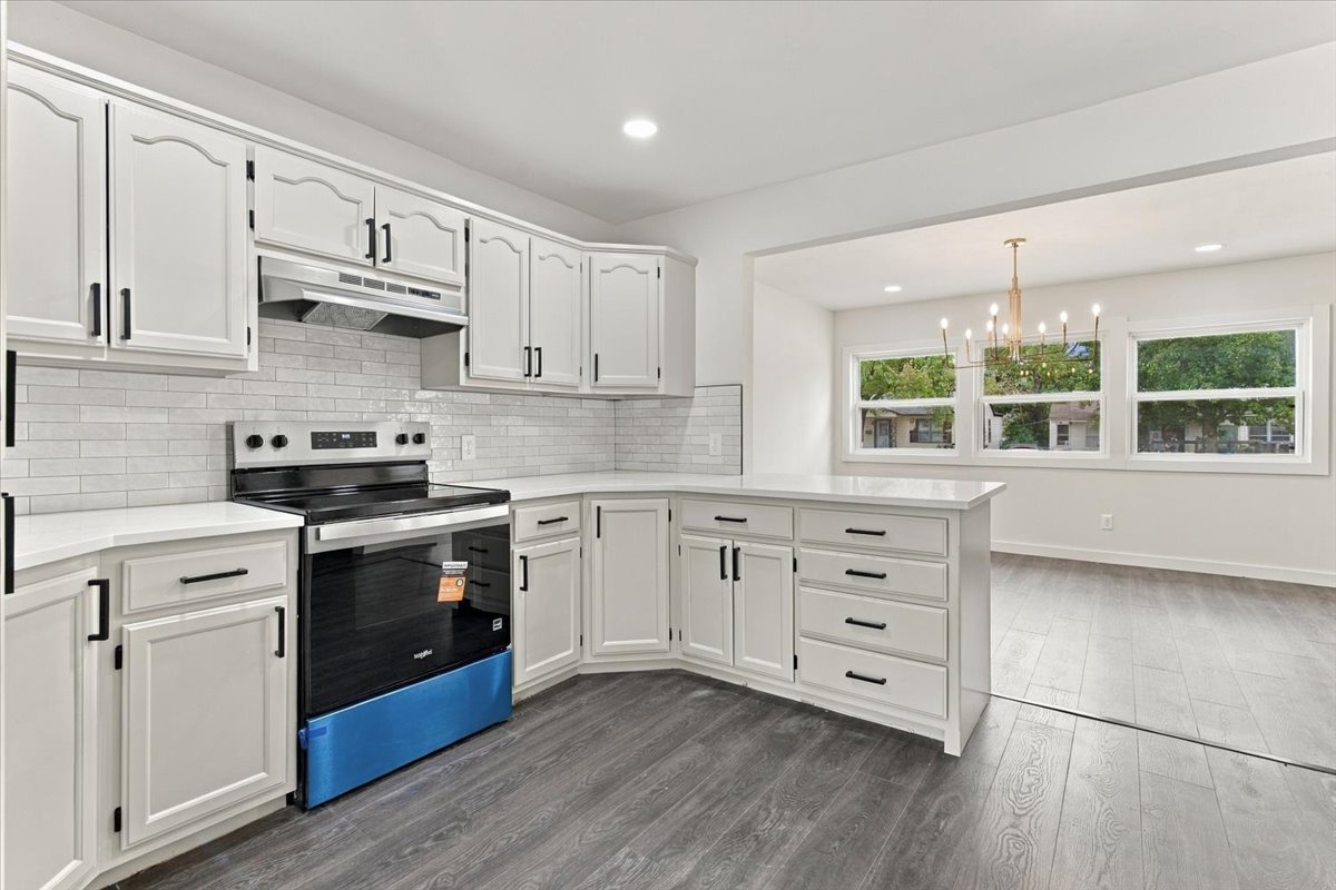 3706 W 42nd Place Tulsa OK 74107