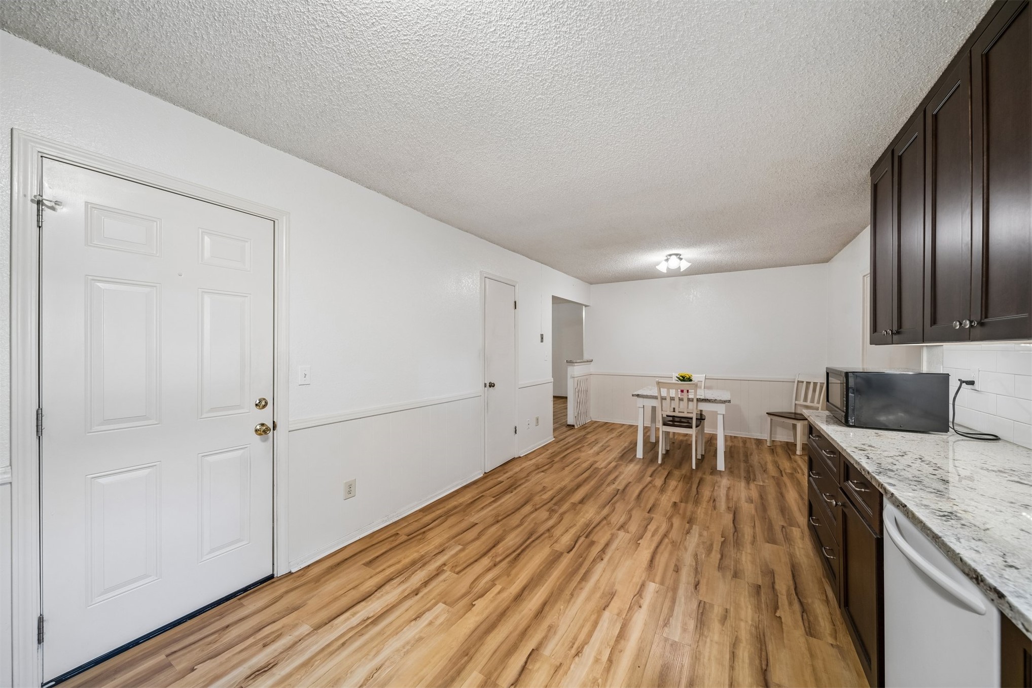 11906 E 37th Place Tulsa OK 74146