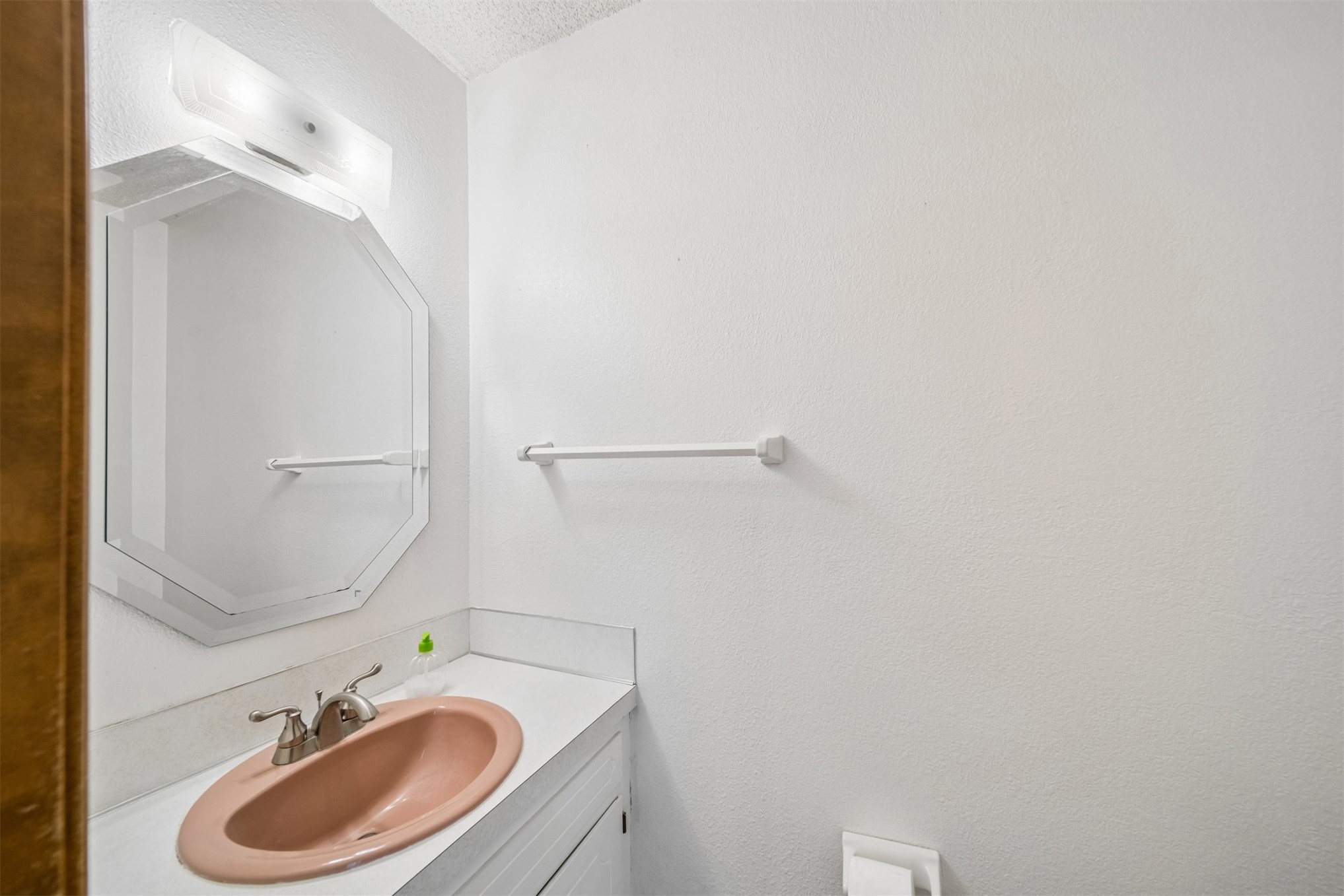 11906 E 37th Place Tulsa OK 74146
