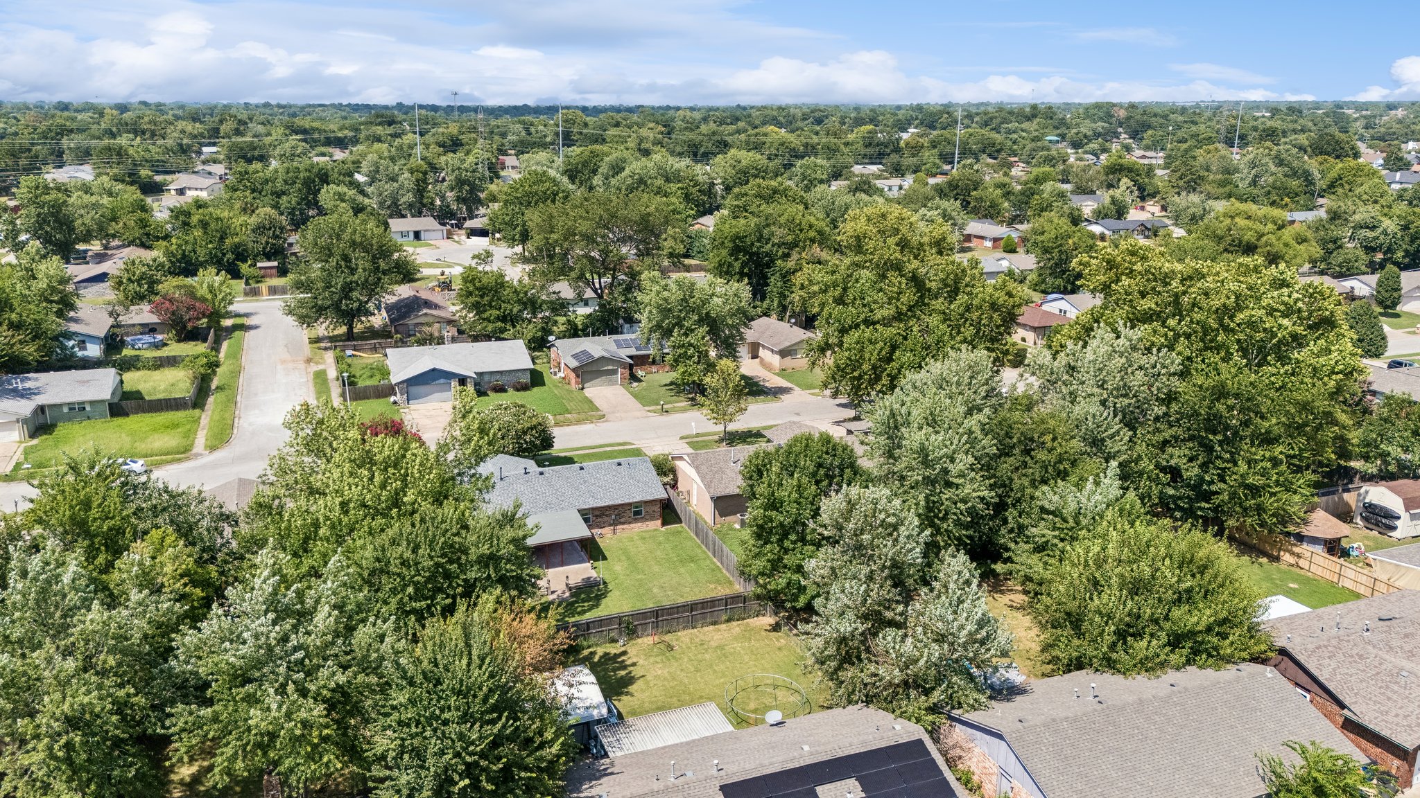 11906 E 37th Place Tulsa OK 74146