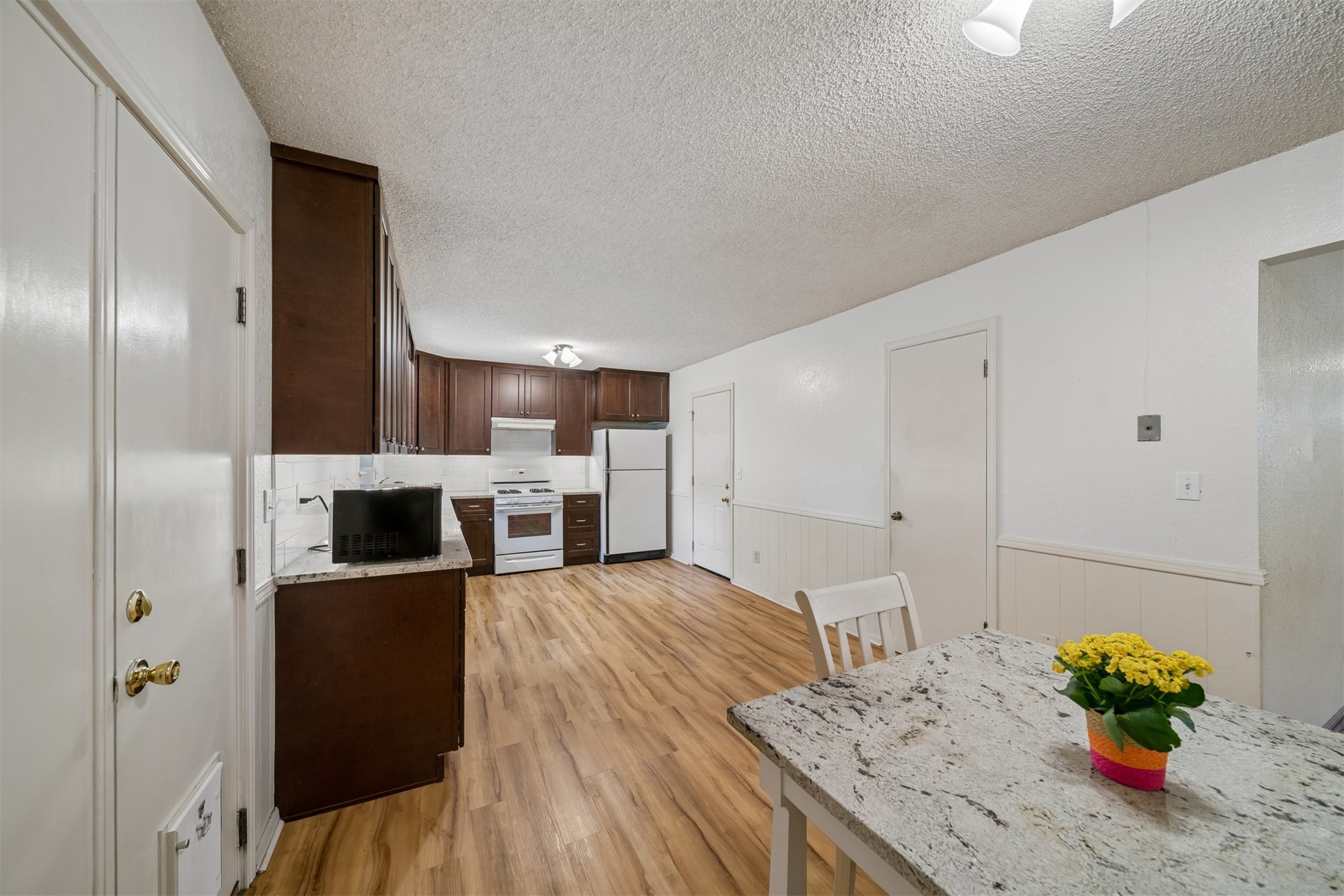 11906 E 37th Place Tulsa OK 74146