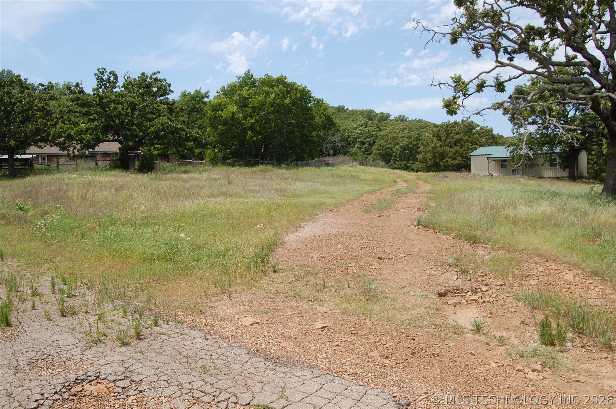 28755 S 230 Road Henryetta OK 74437