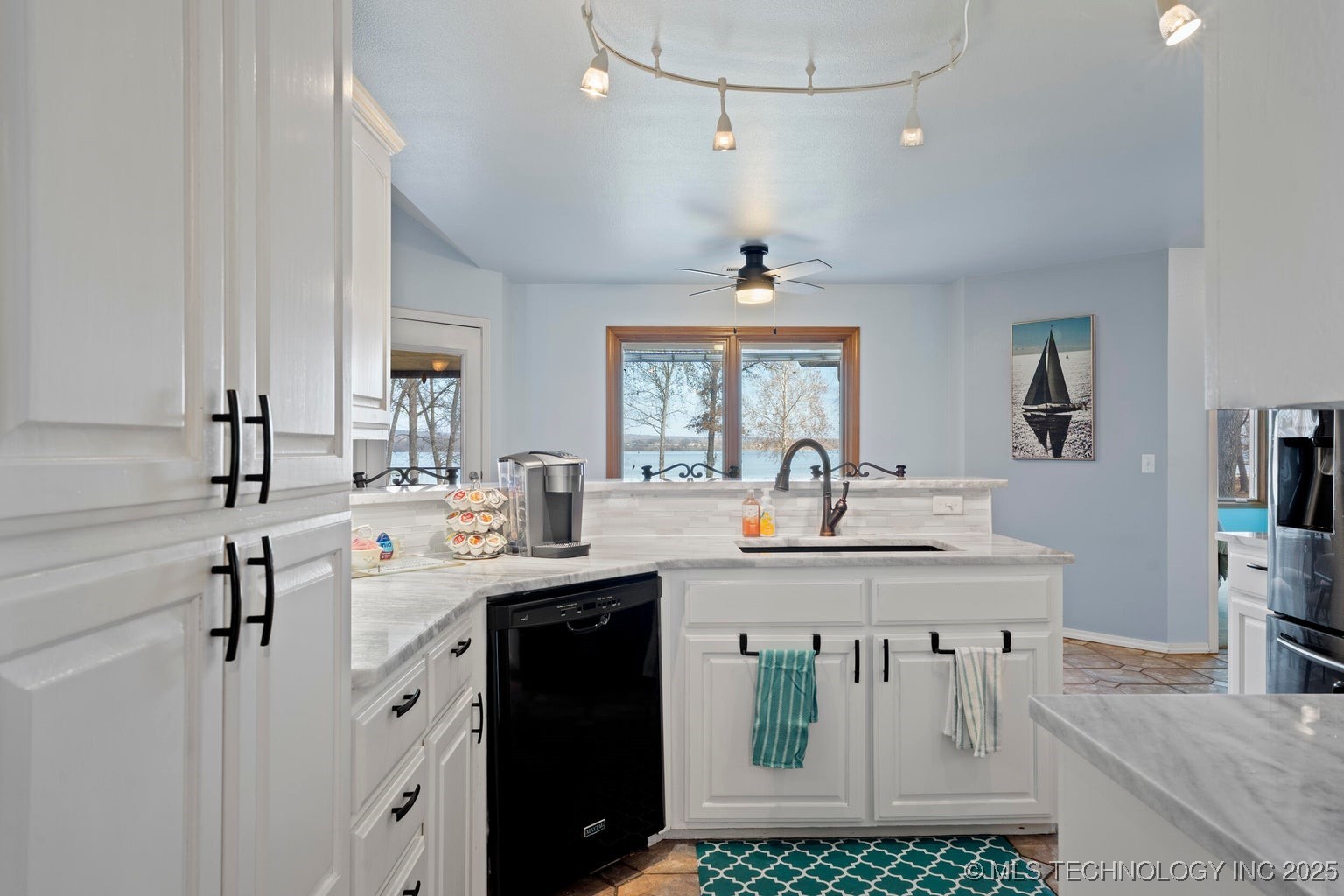 27204 S 125 Highway Afton OK 74331