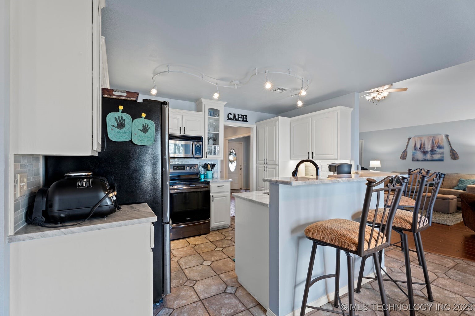 27204 S 125 Highway Afton OK 74331