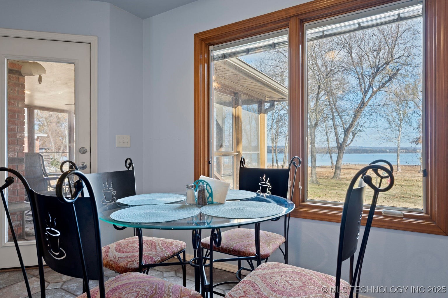 27204 S 125 Highway Afton OK 74331