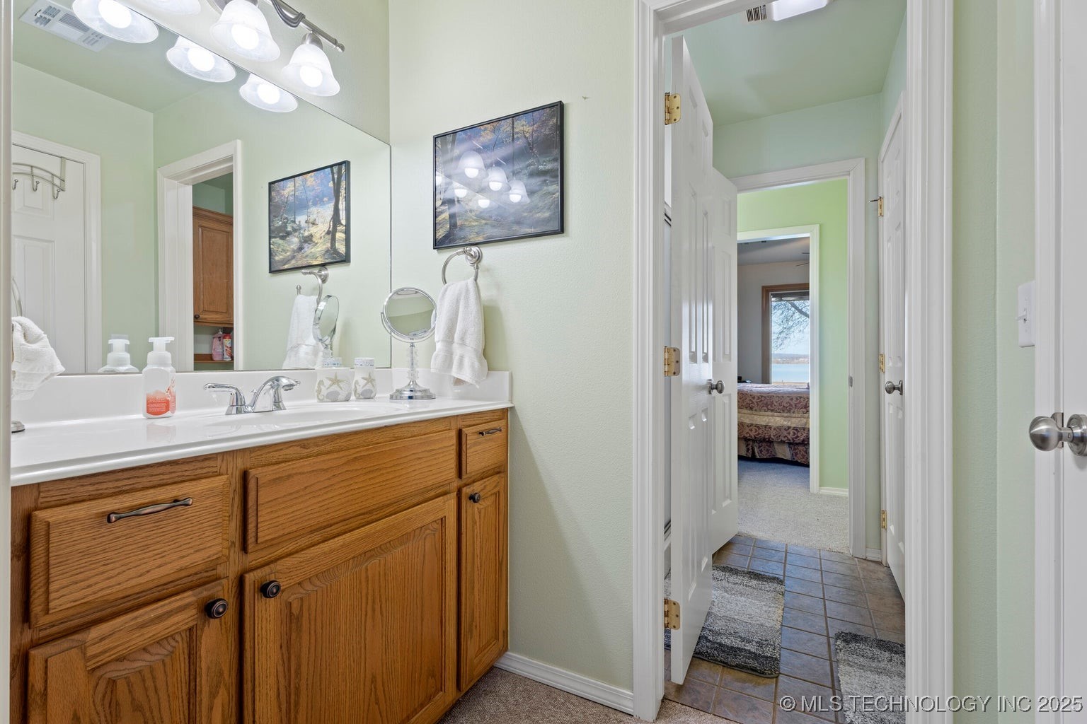 27204 S 125 Highway Afton OK 74331