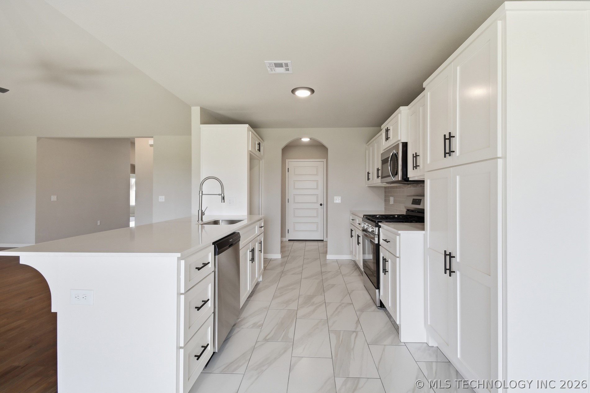 27914 E 108th Place S Coweta OK 74429