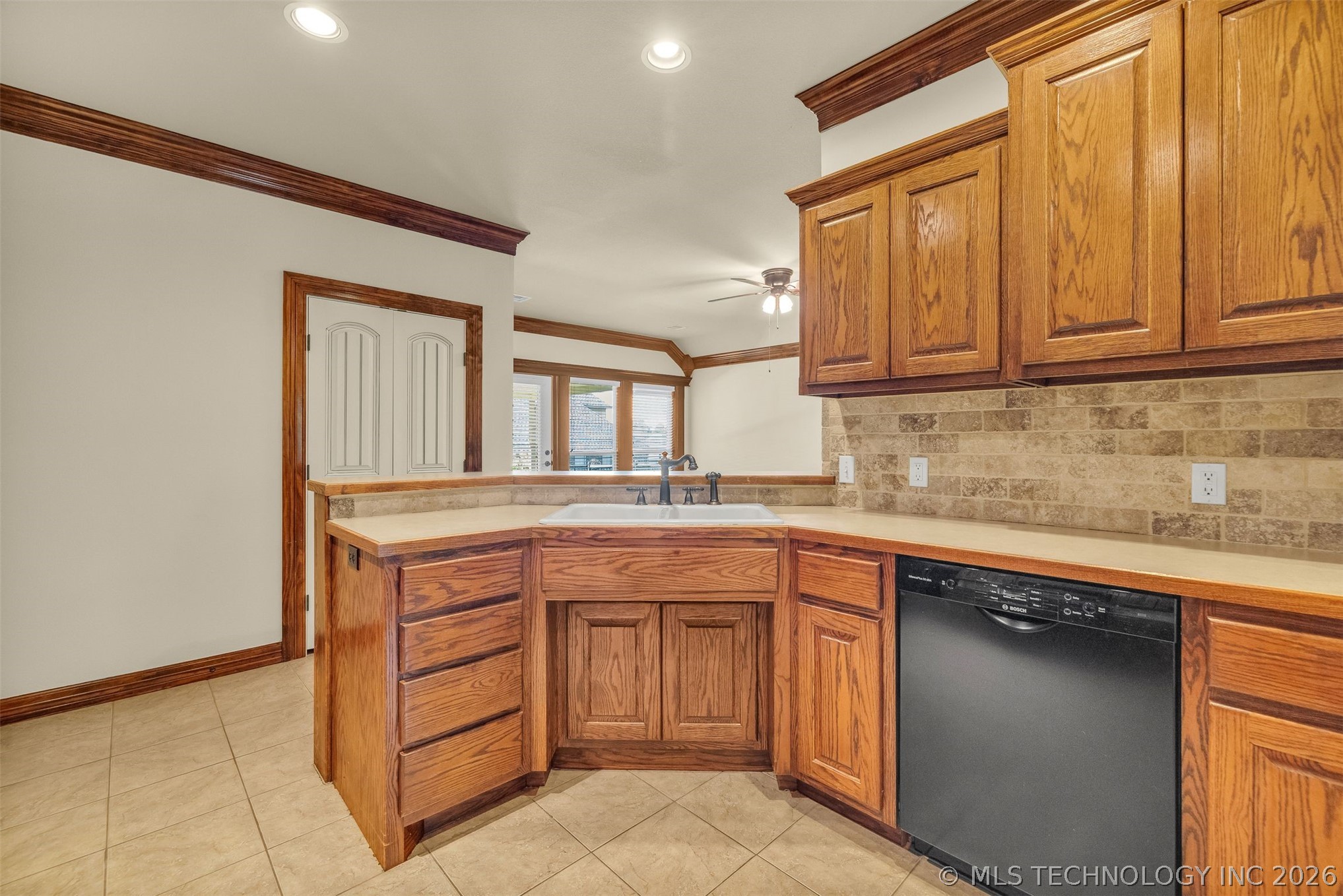 566 S 22nd Place Collinsville OK 74021