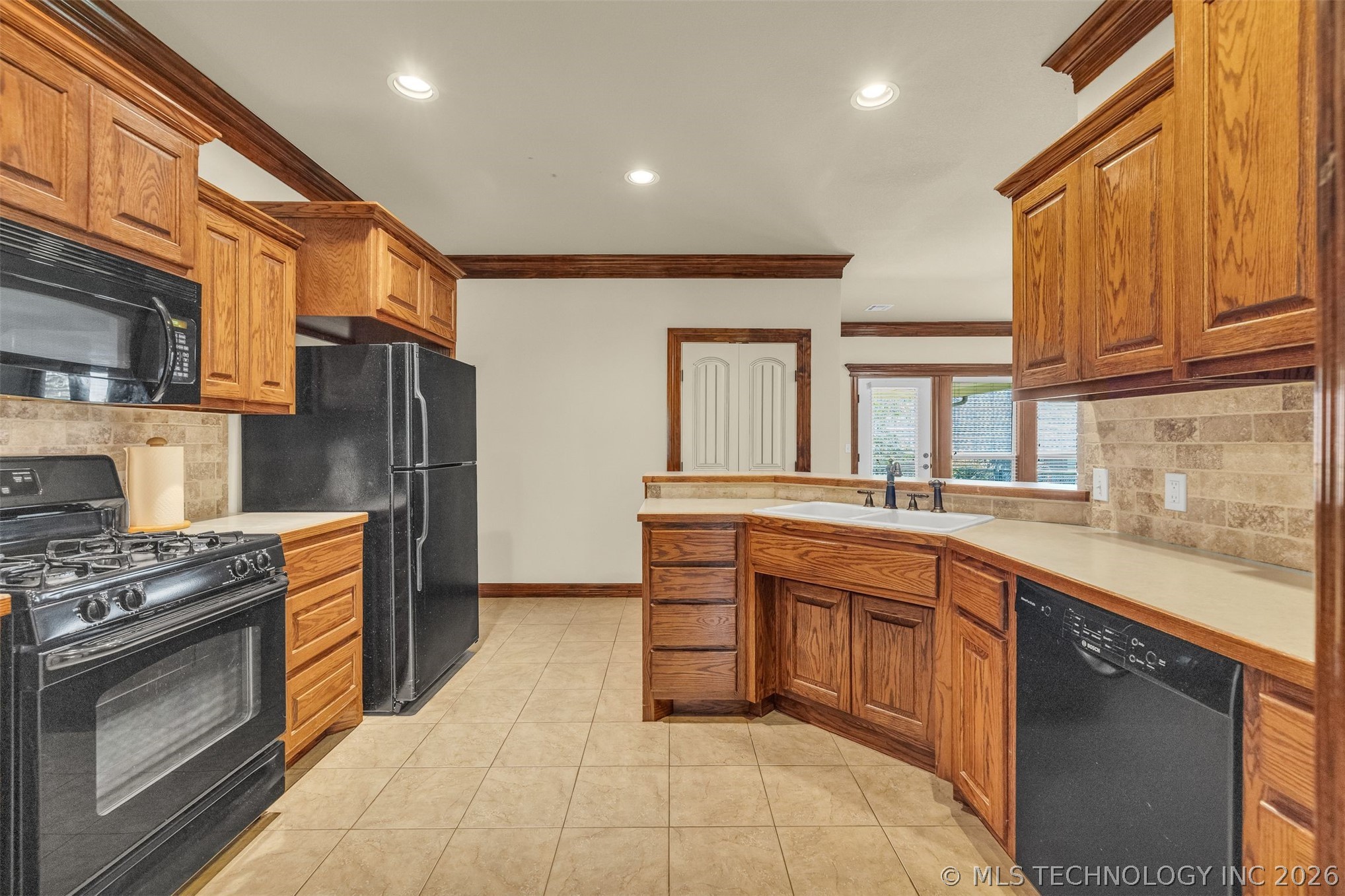 566 S 22nd Place Collinsville OK 74021