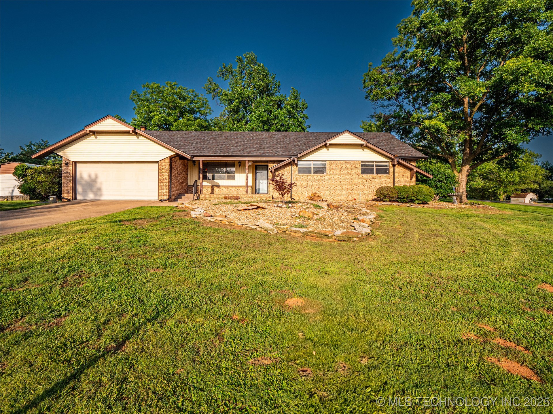 1826 W Mcgill Eufaula OK 74432