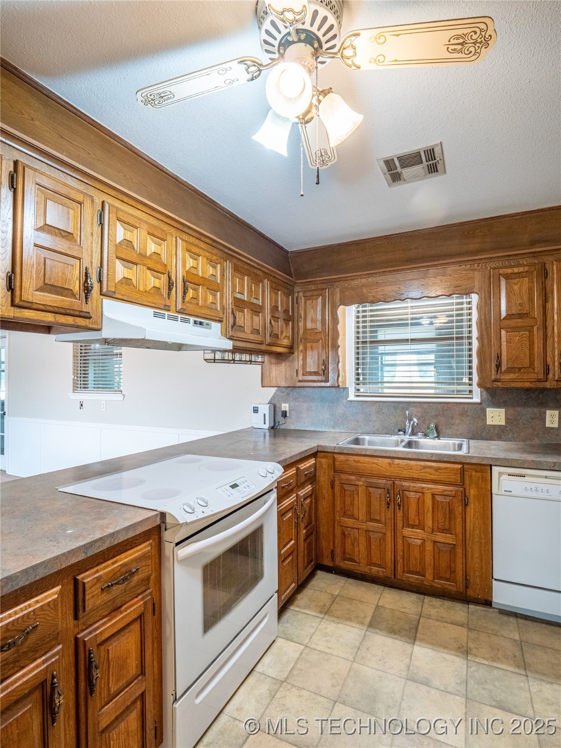 1826 W Mcgill Eufaula OK 74432