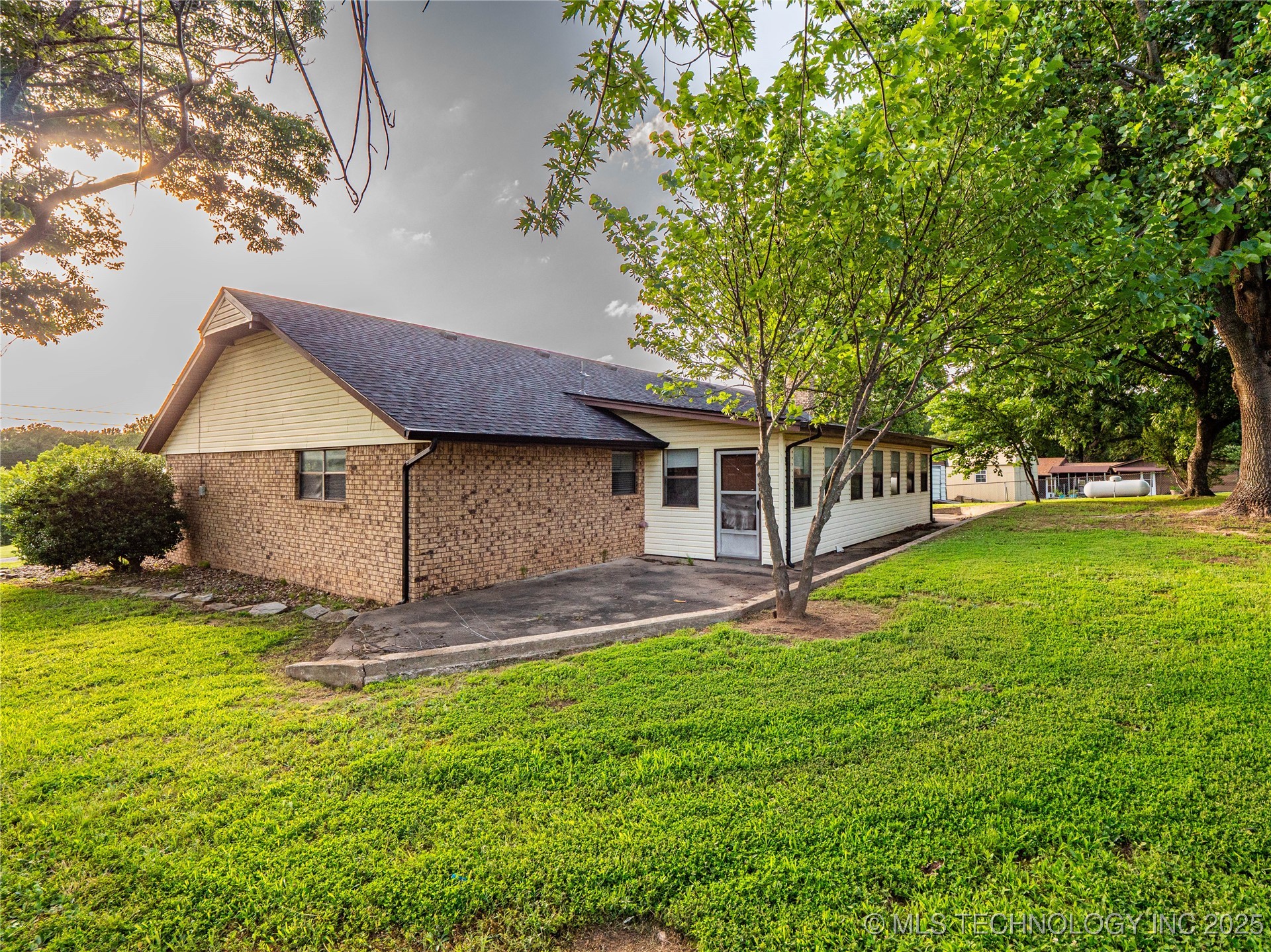 1826 W Mcgill Eufaula OK 74432