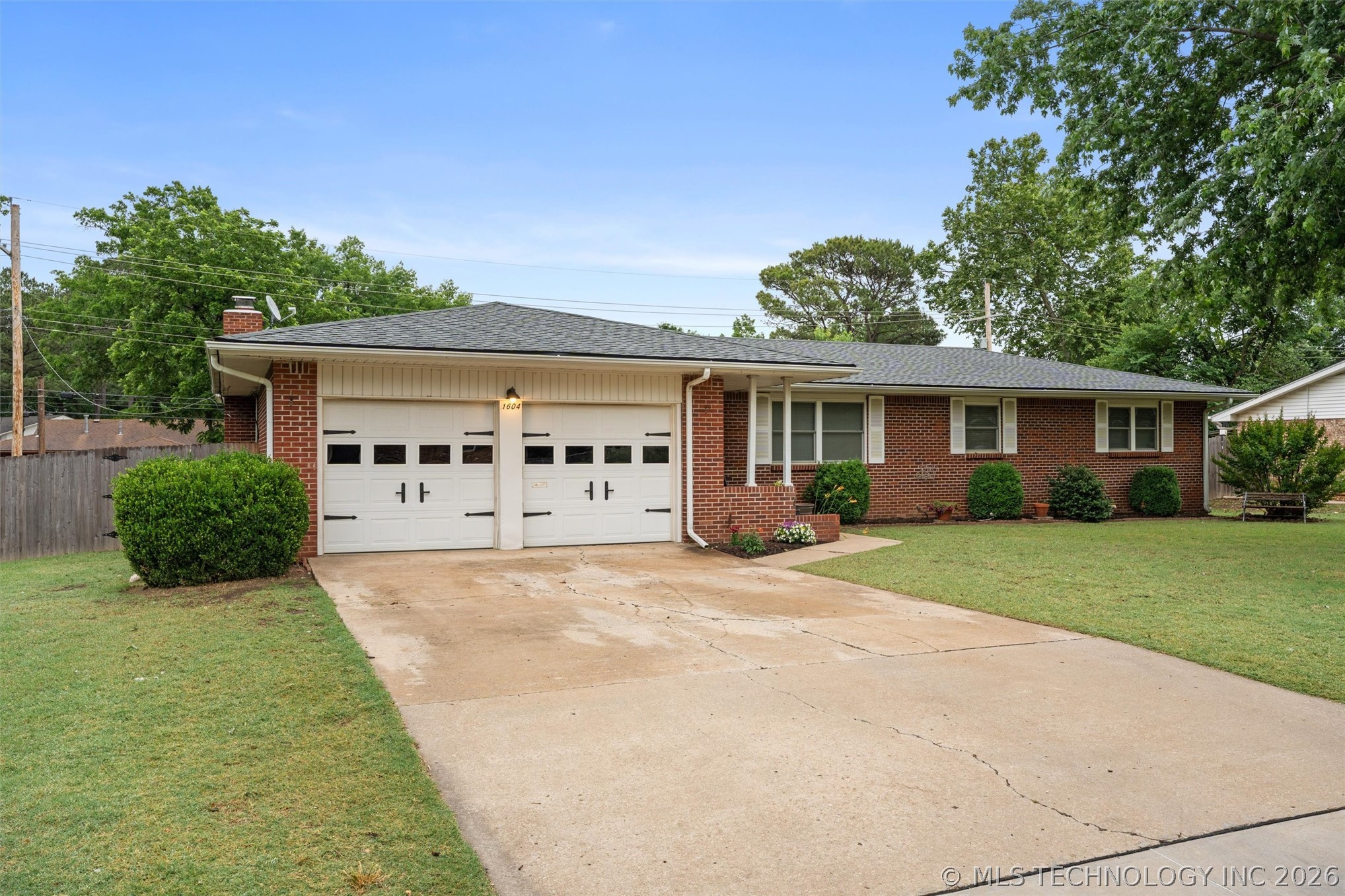 1604 Harned Bartlesville OK 74006