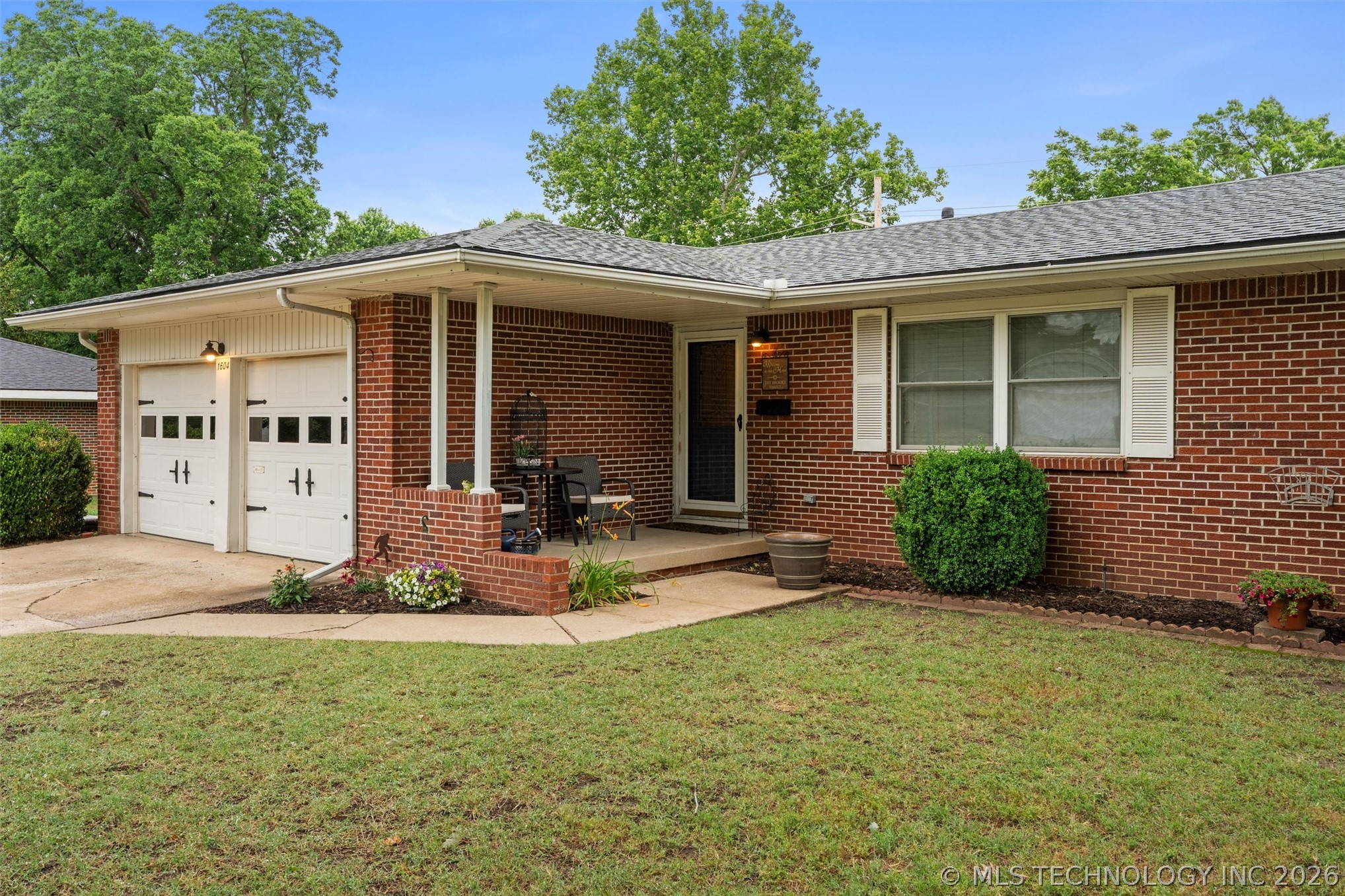 1604 Harned Bartlesville OK 74006