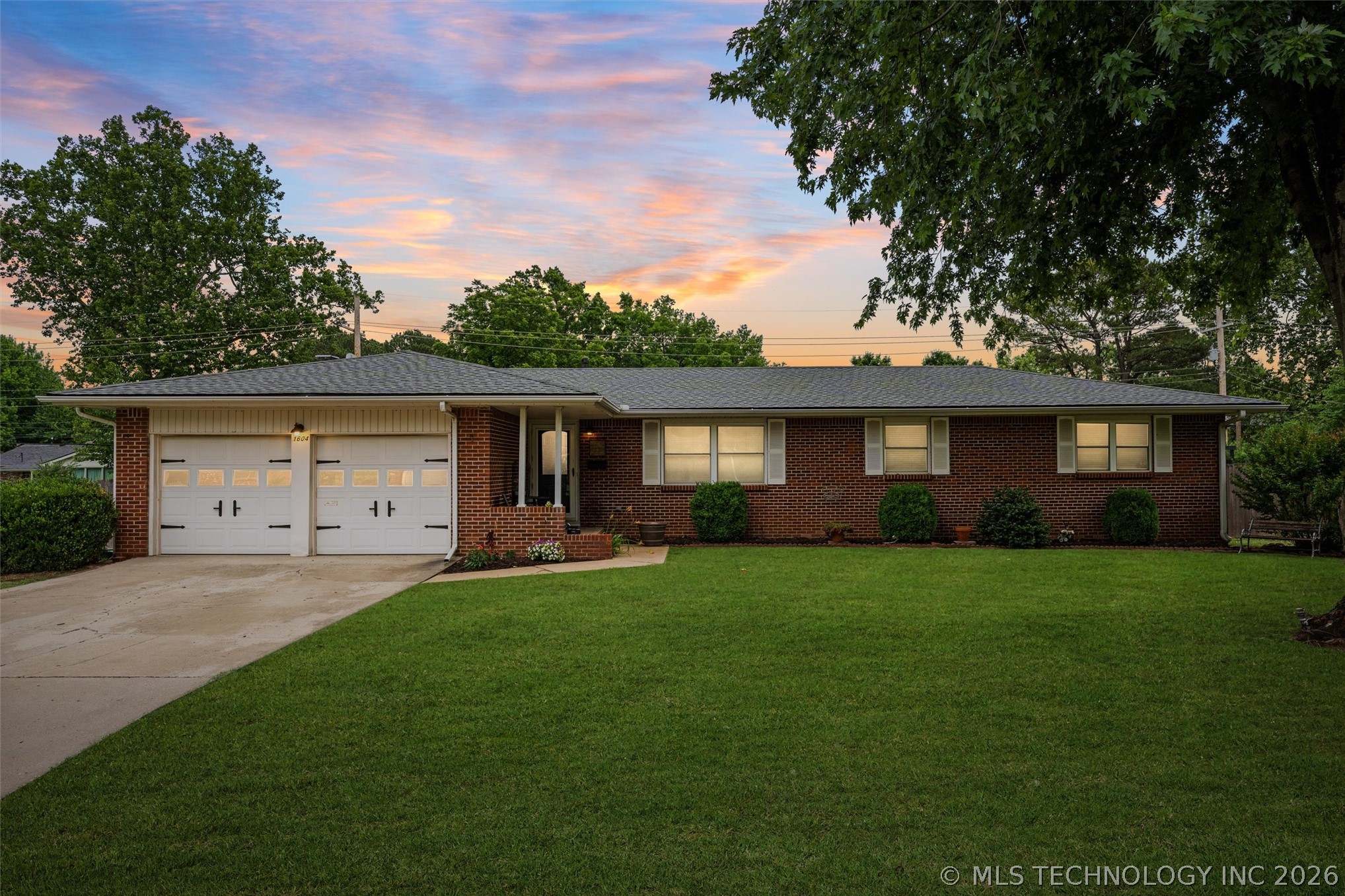 1604 Harned Bartlesville OK 74006