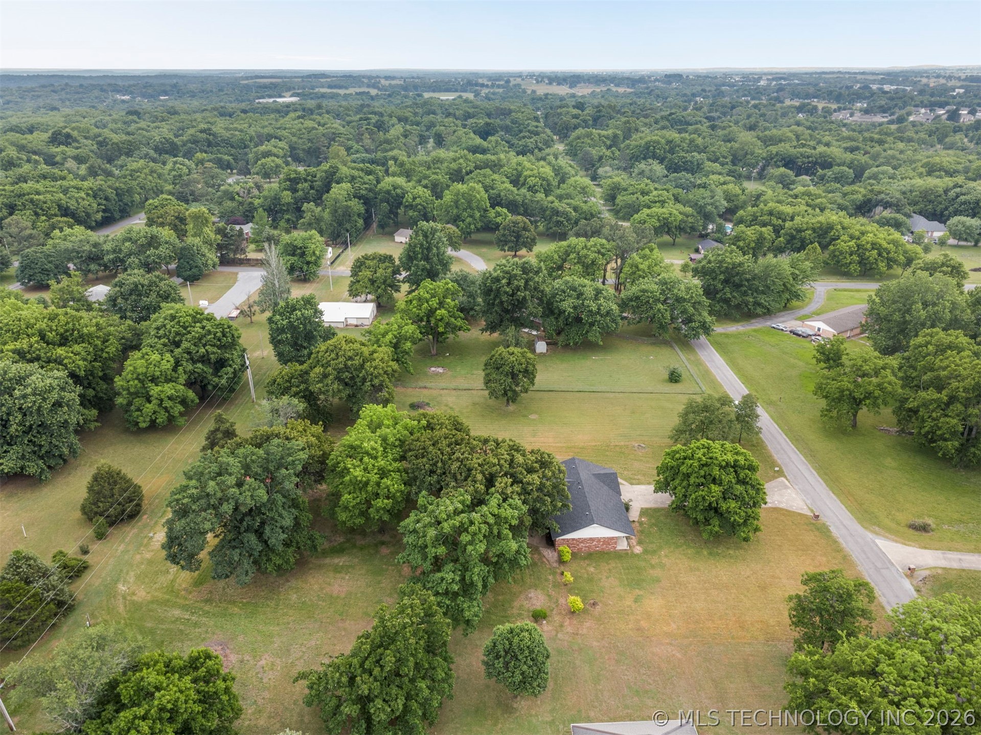 1604 N Delaware Street Chouteau OK 74337