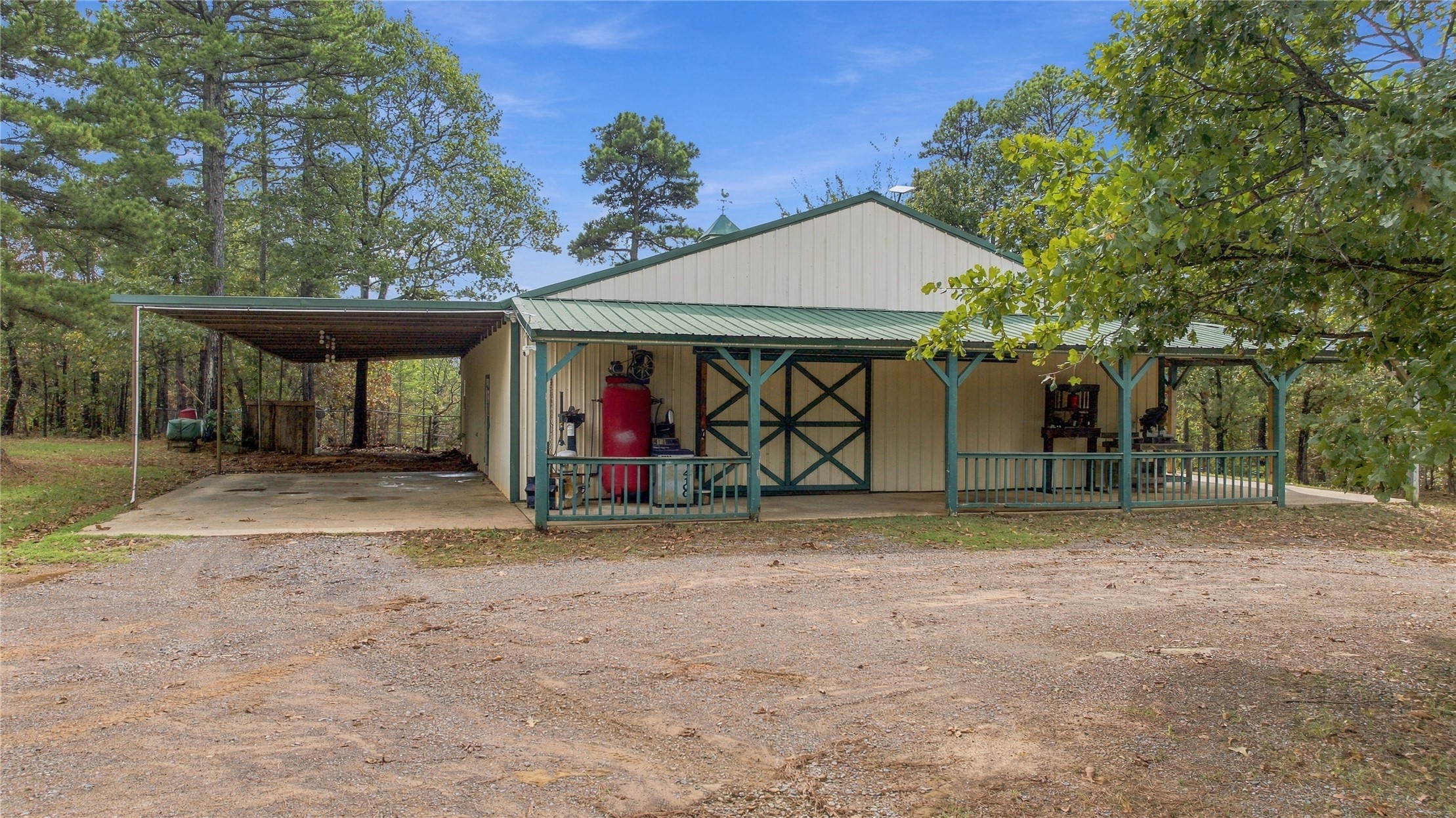 4152 SW 230 Road Tuskahoma OK 74574