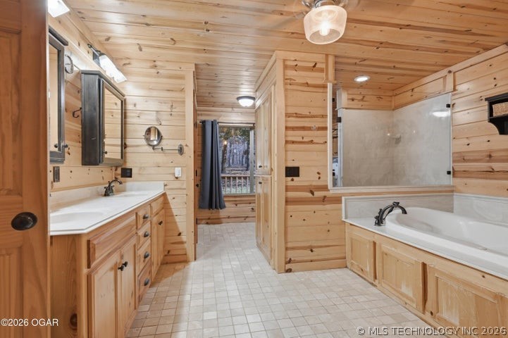 55750 360 Road Jay OK 74346
