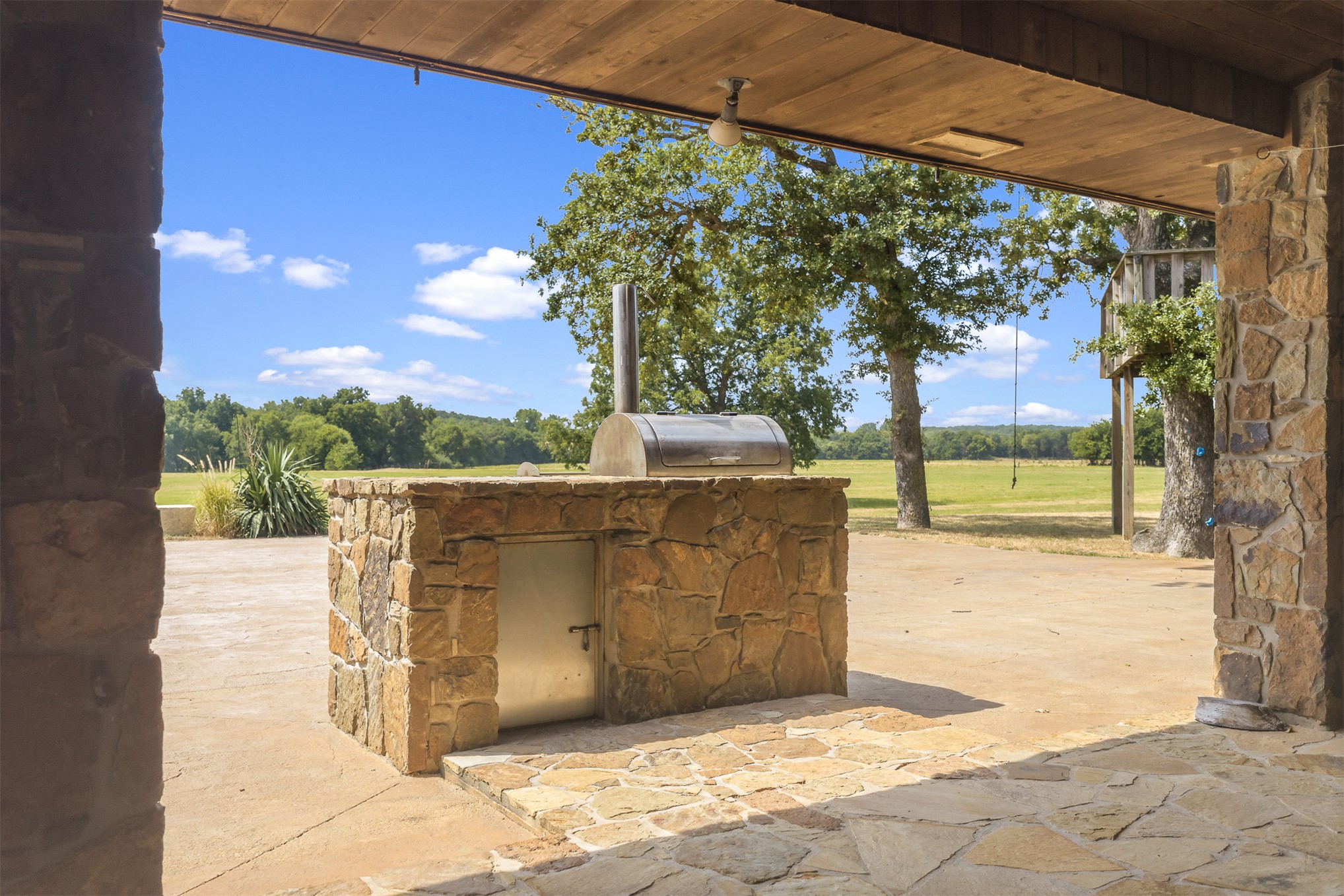 10500 S Greasy Bend Mannsville OK 73447
