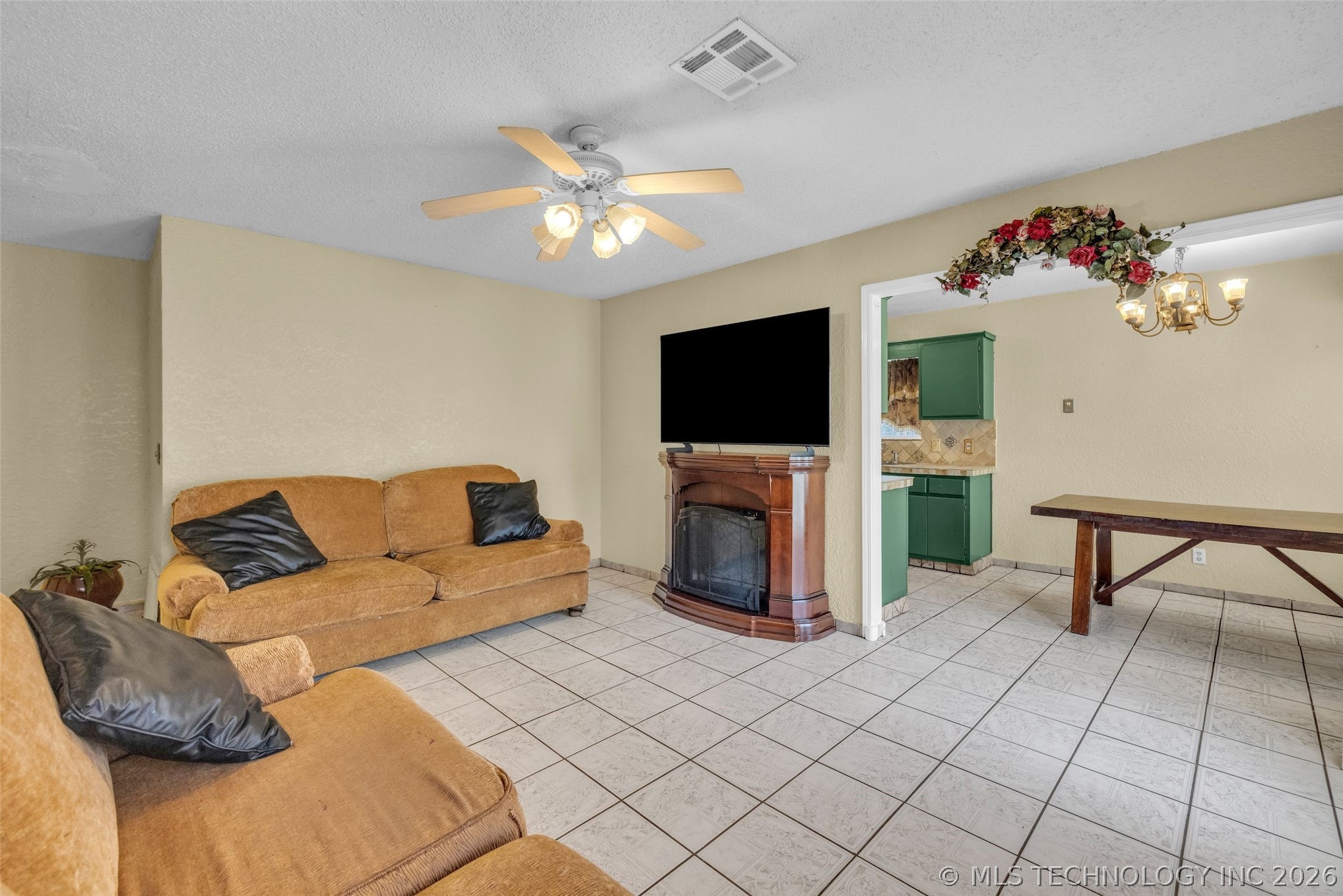 1555 S 137th Eastavenue Tulsa OK 74108