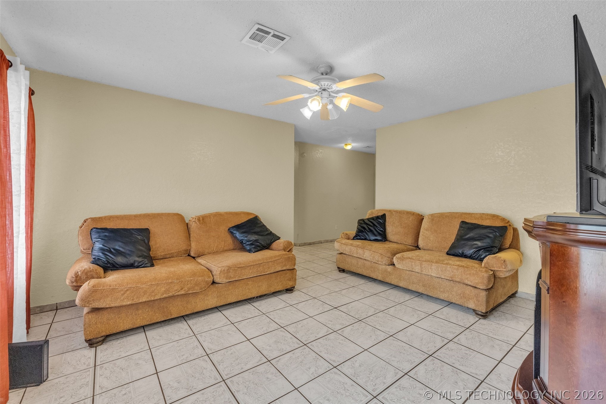 1555 S 137th Eastavenue Tulsa OK 74108