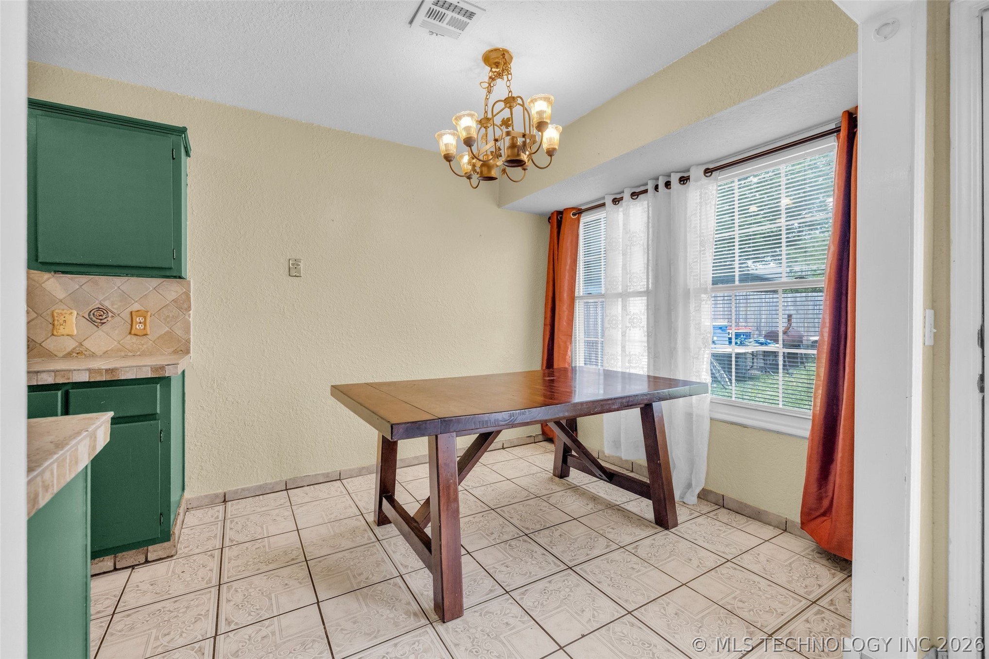 1555 S 137th Eastavenue Tulsa OK 74108