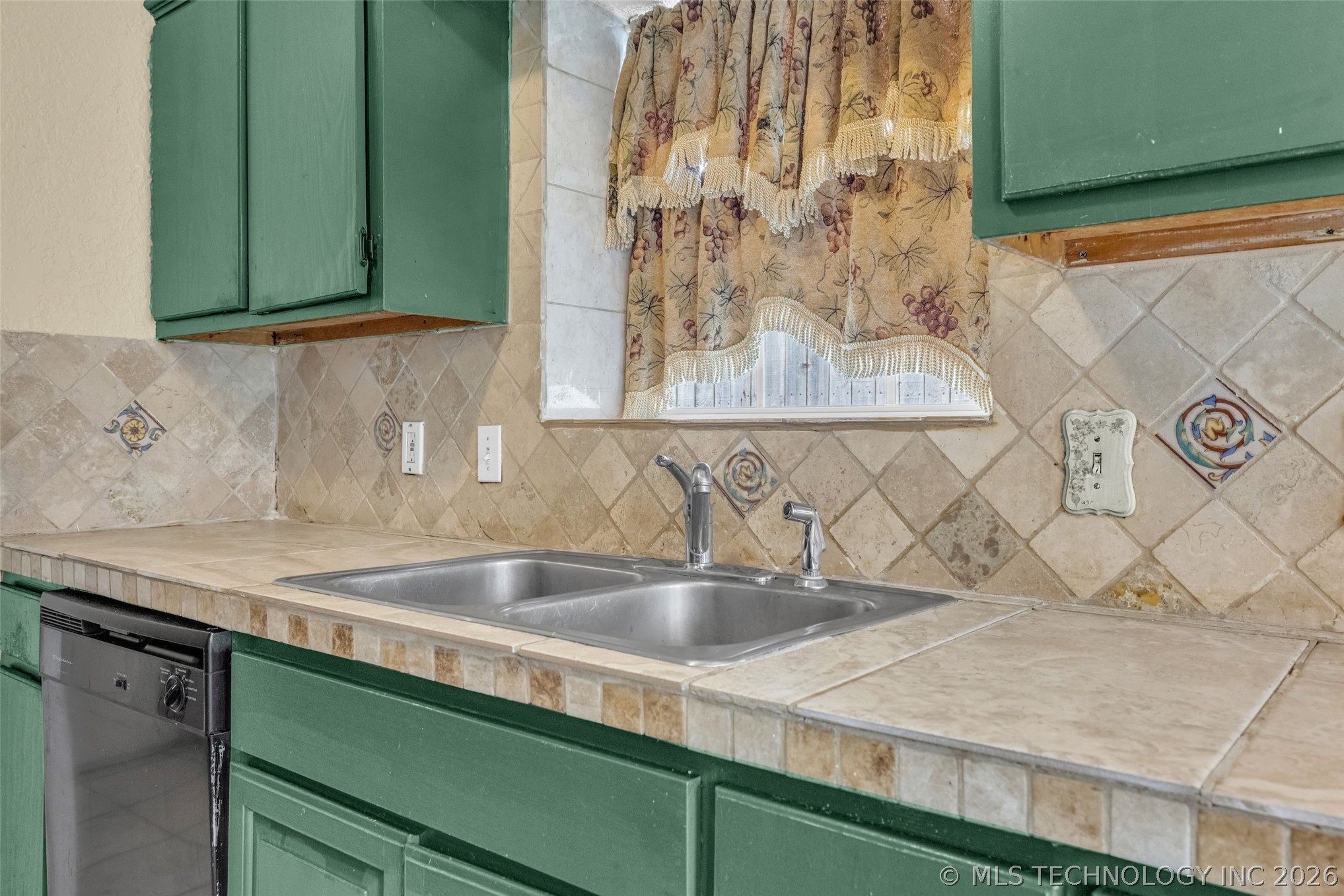 1555 S 137th Eastavenue Tulsa OK 74108
