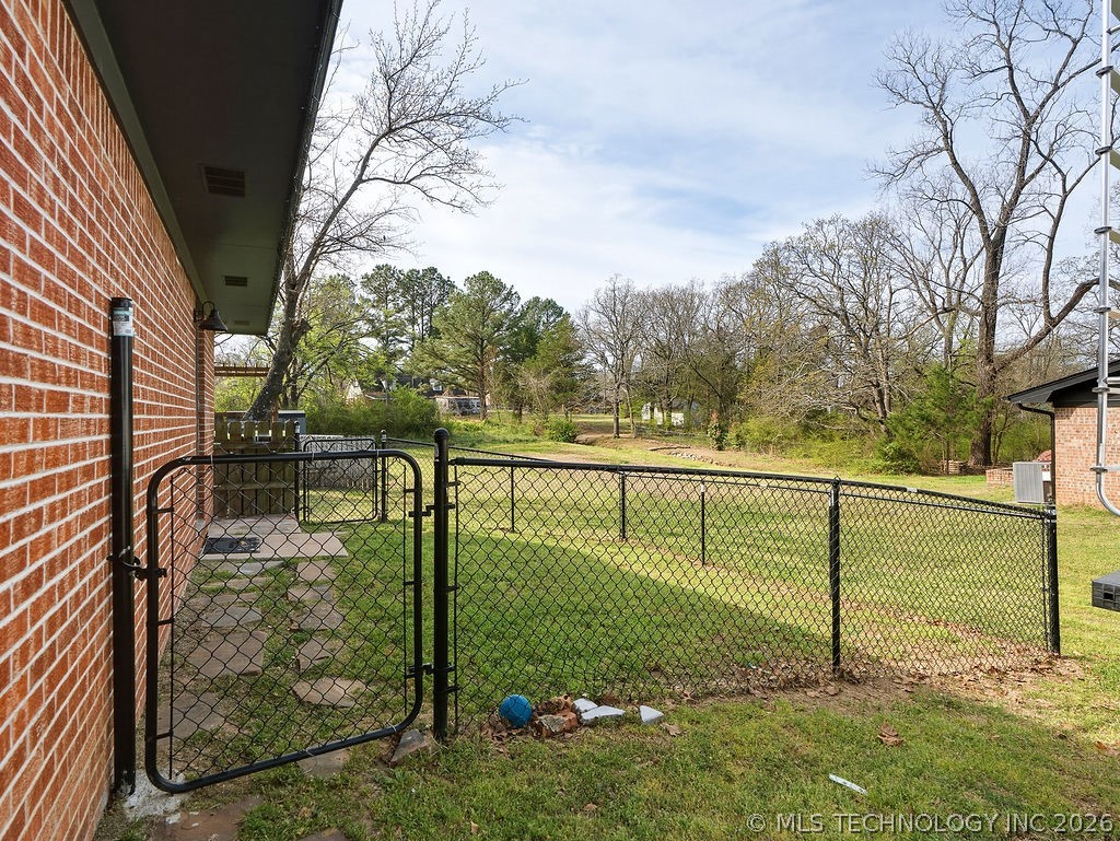 2731 E 7th Street Ada OK 74820