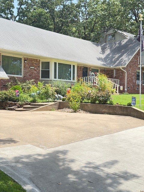 7439 S Knoxville Avenue Tulsa OK 74136