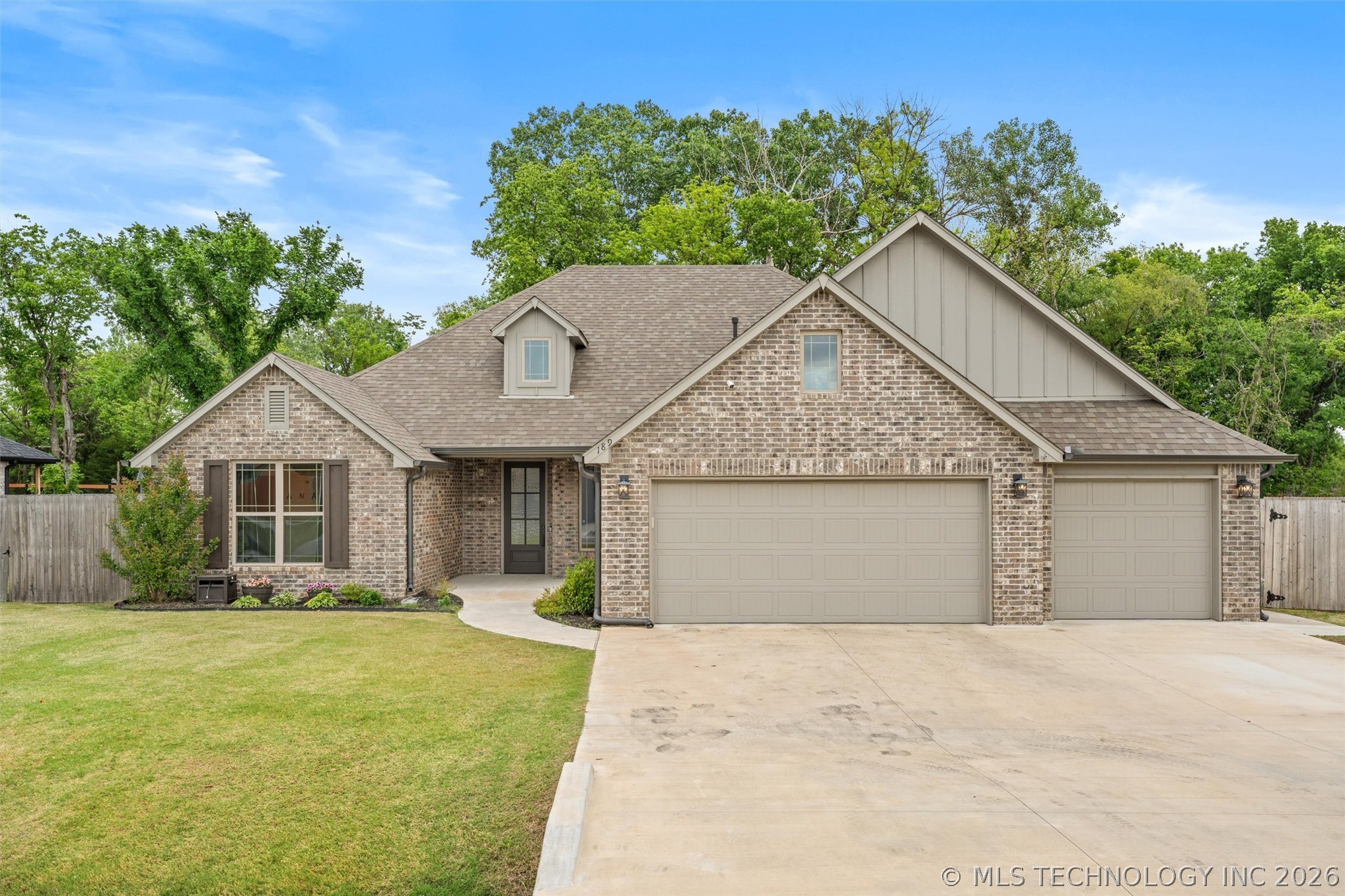 189 N Phillips Street Skiatook OK 74070
