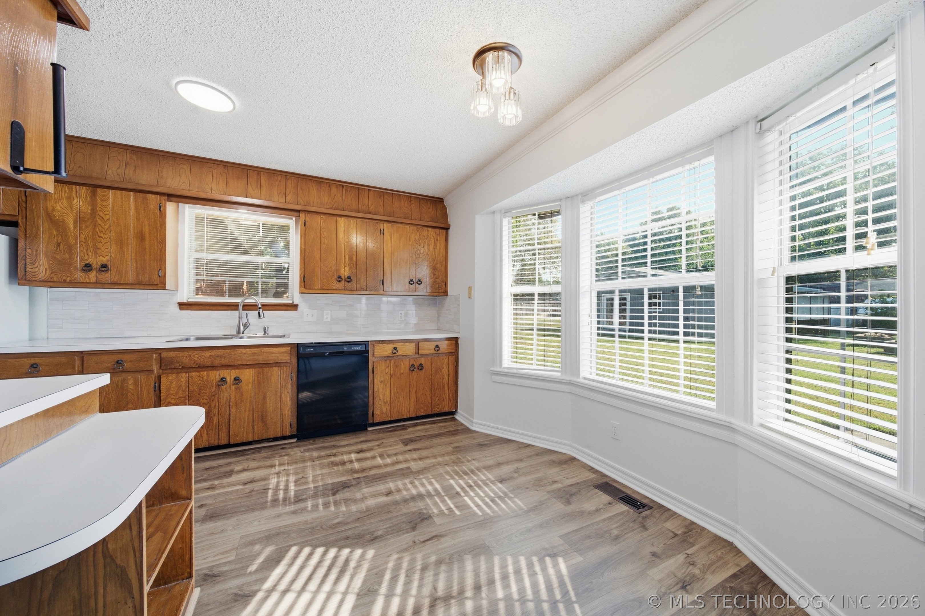 12911 S 123rd Eastavenue Broken Arrow OK 74011