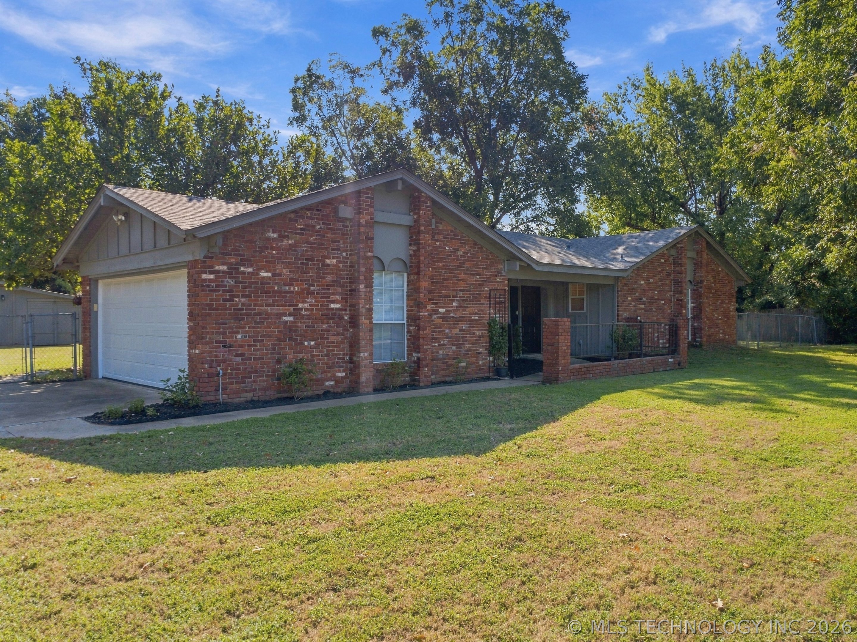 12911 S 123rd Eastavenue Broken Arrow OK 74011