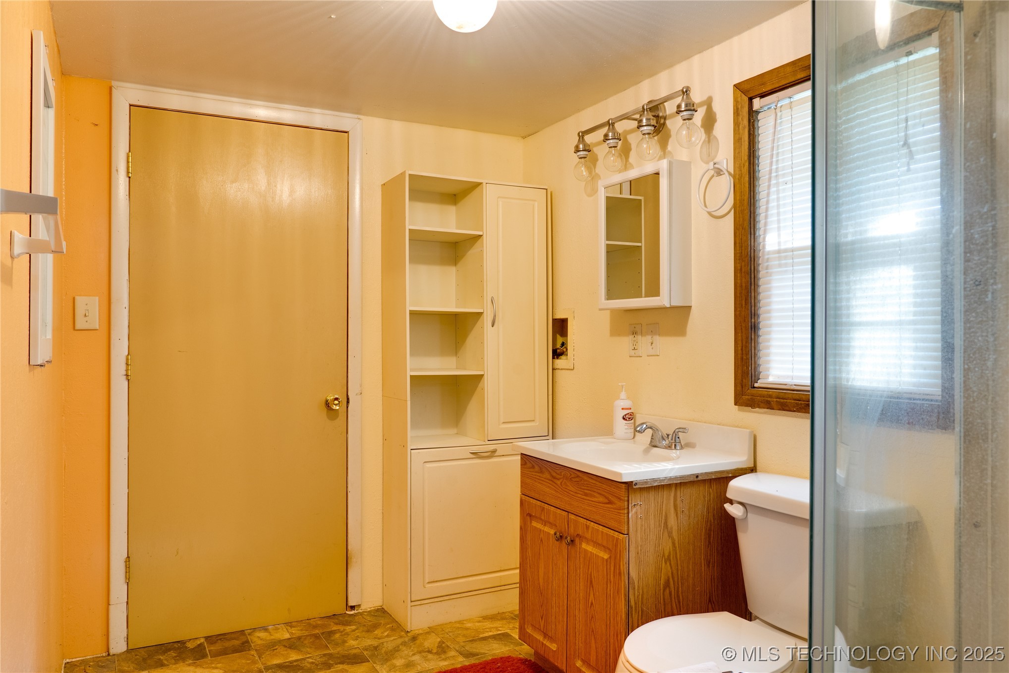 46670 S 670 Road Jay OK 74346