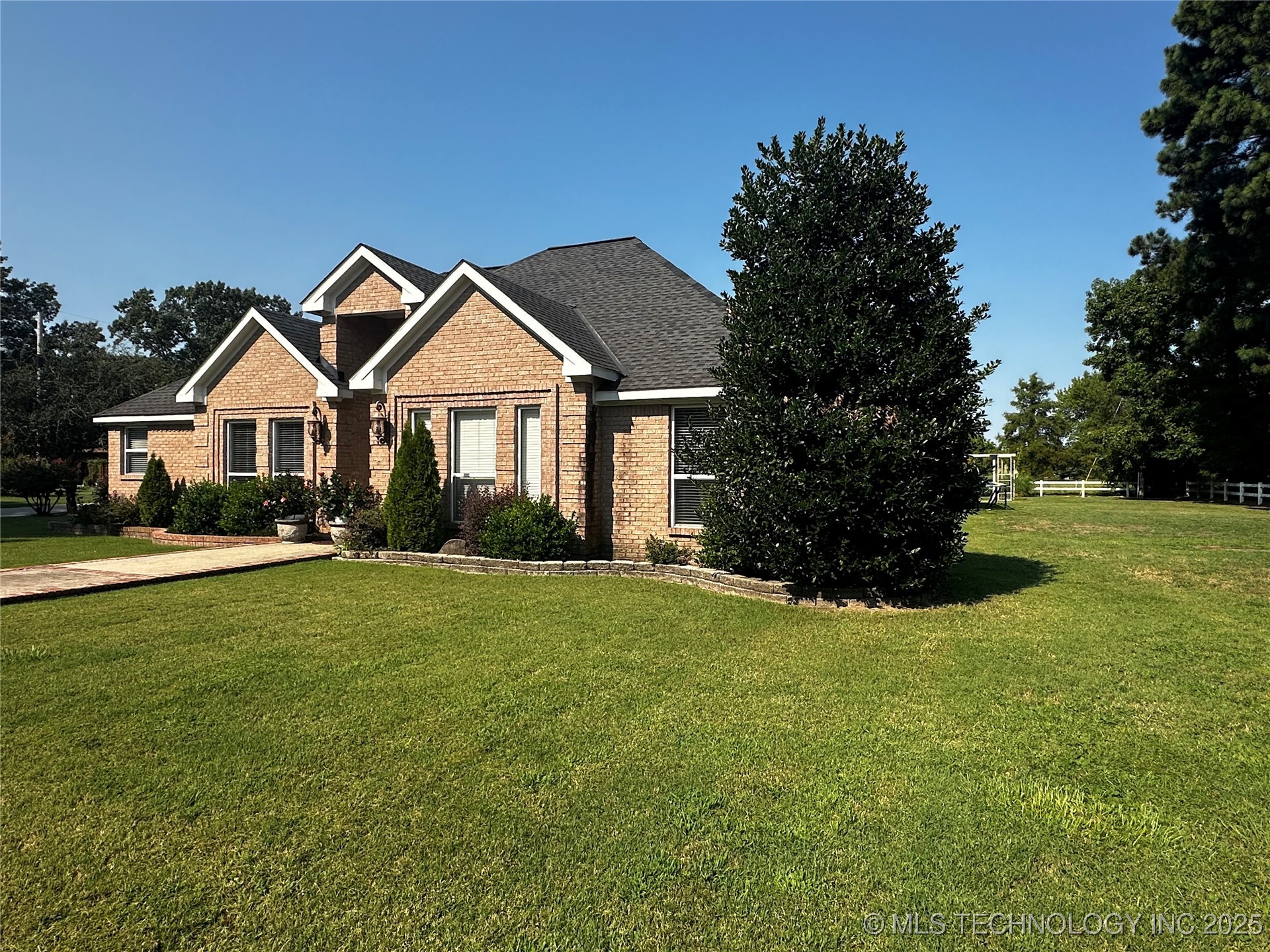 2289 W Community Chapel Road Atoka OK 74525