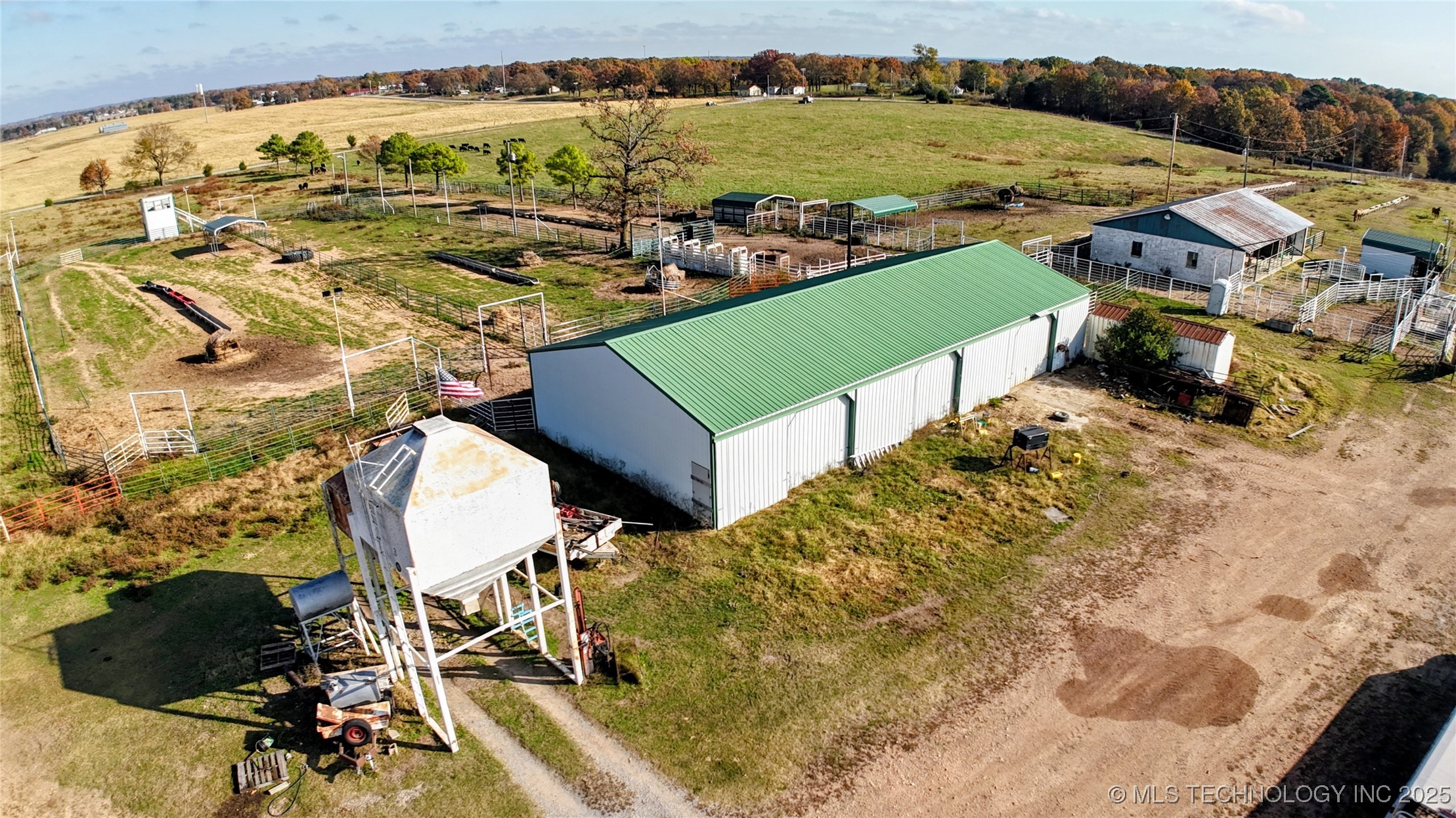 811 E 57th Road Kansas OK 74347