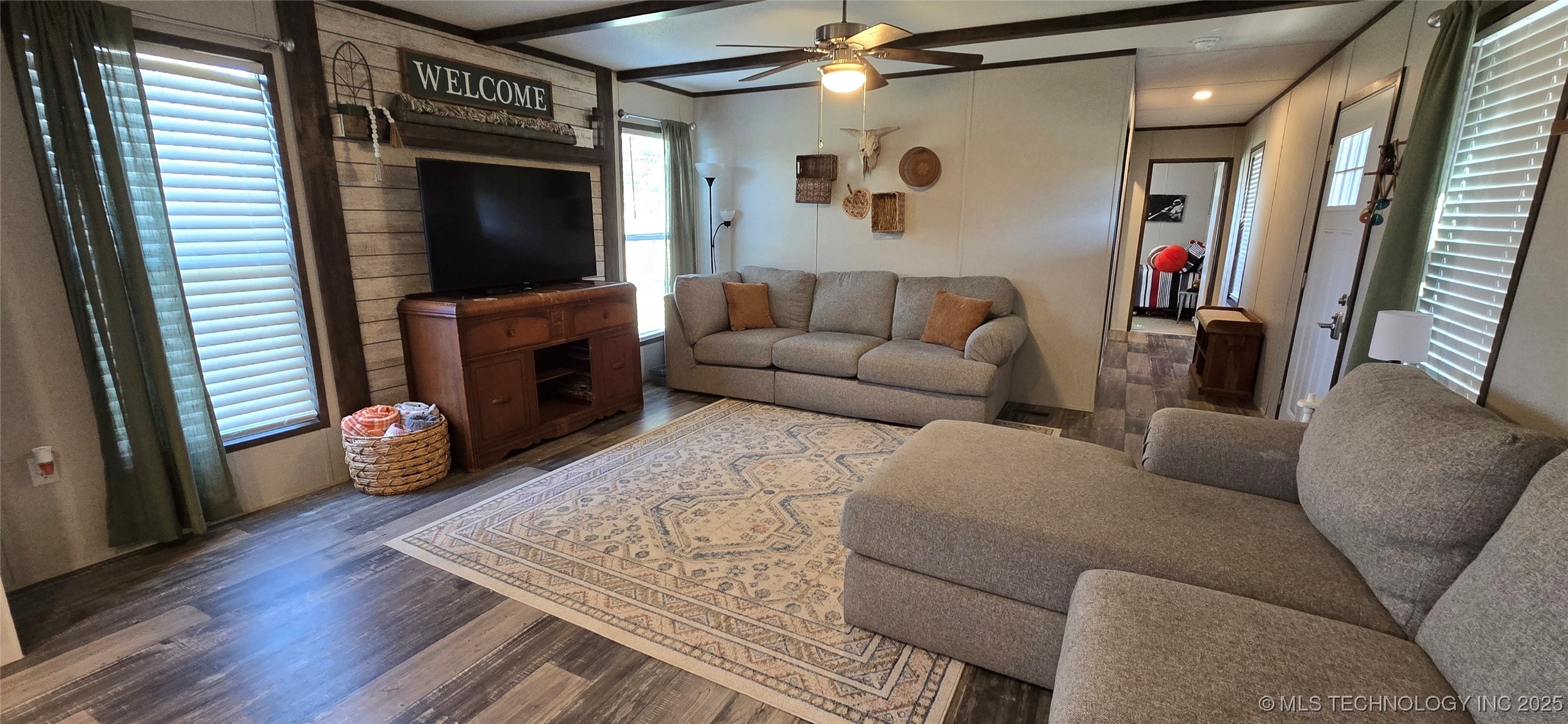 811 E 57th Road Kansas OK 74347
