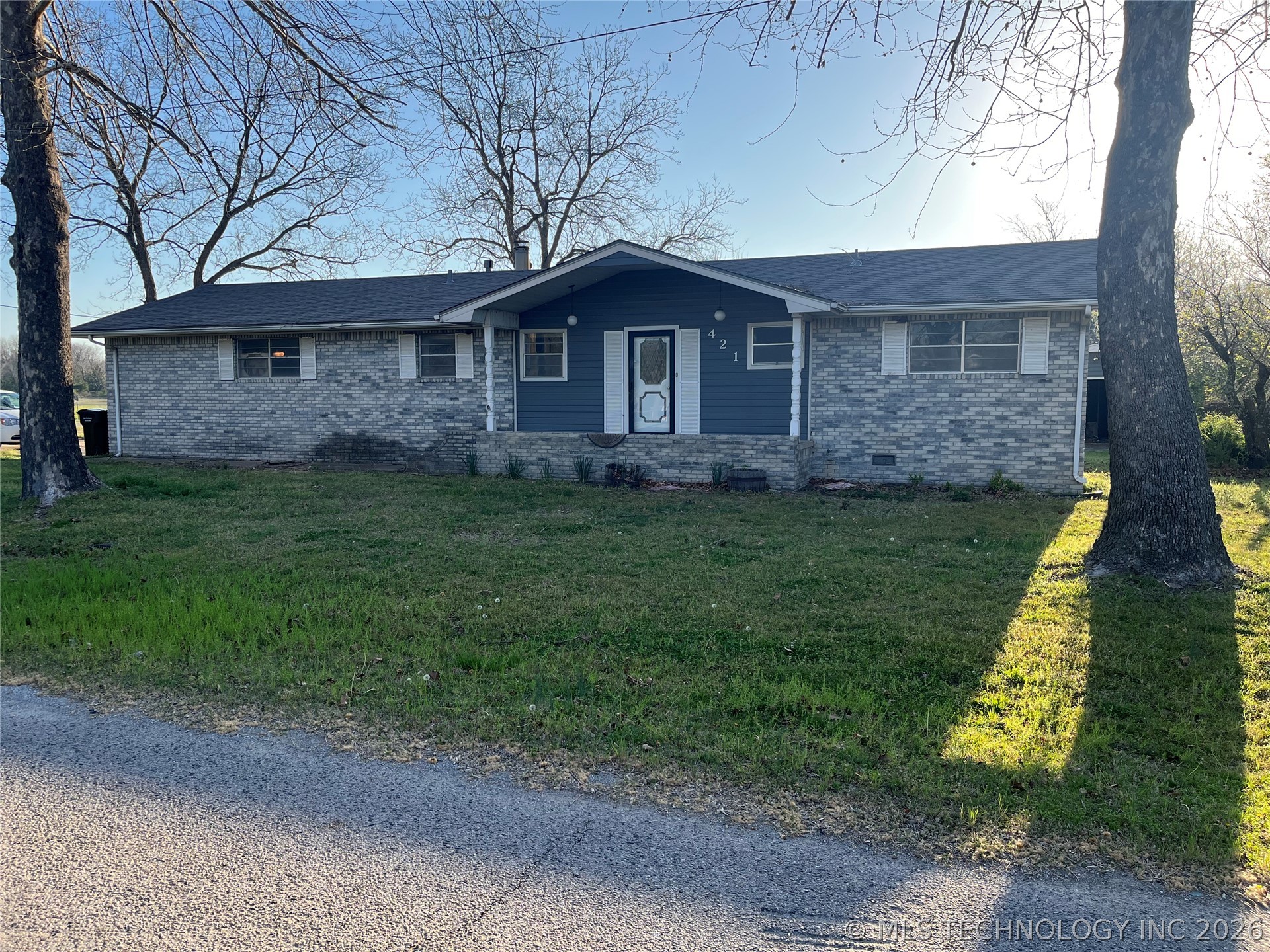421 N Canard Street Wetumka OK 74883