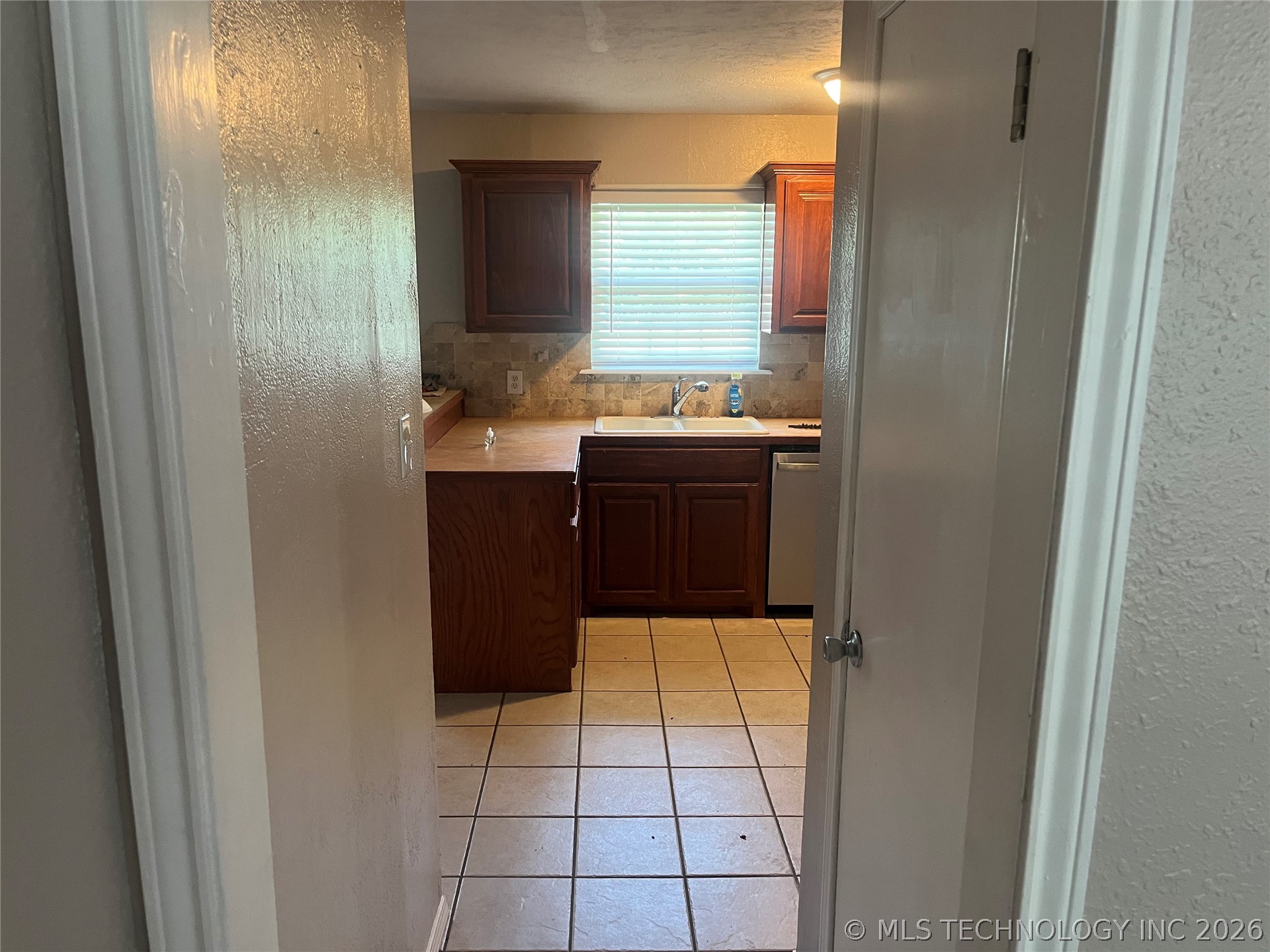 206 N Sunset Madill OK 73446