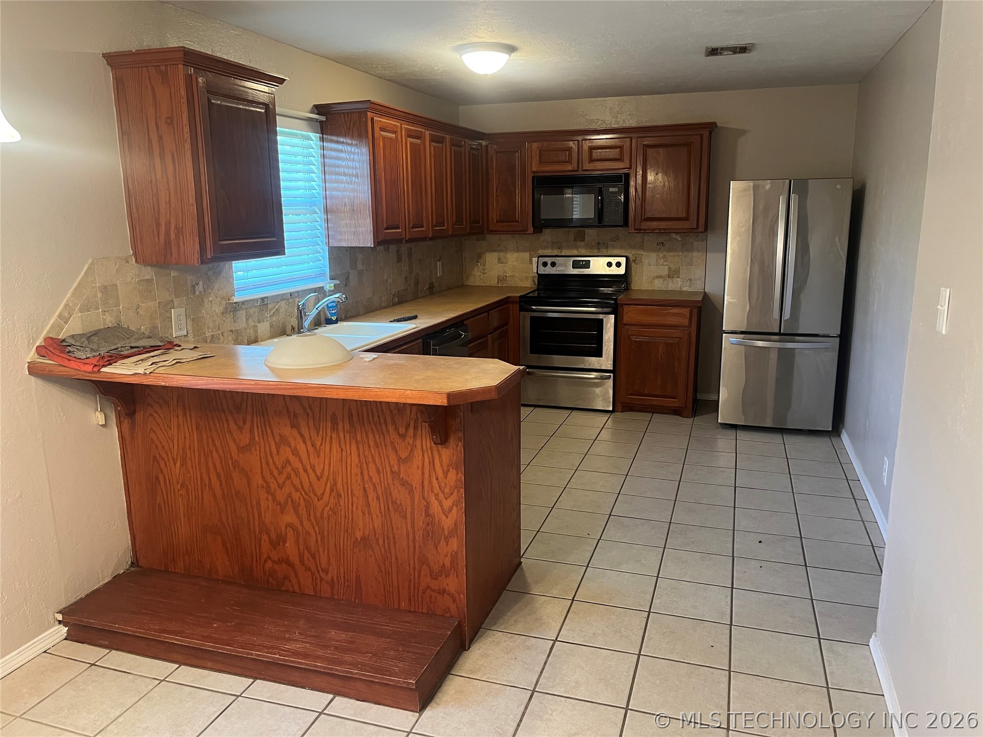 206 N Sunset Madill OK 73446