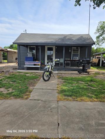 719 E 2nd Street Cushing OK 74023