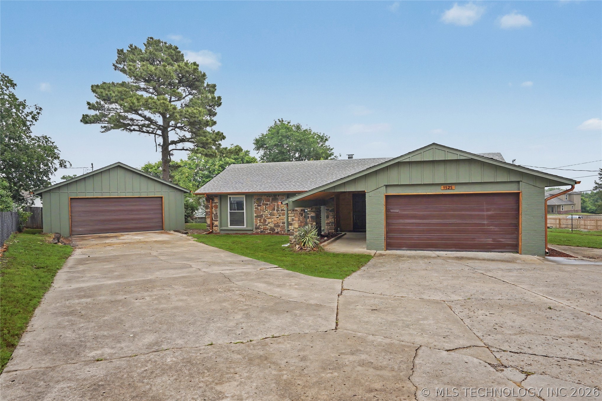 1525 E Valley View Road Sapulpa OK 74066