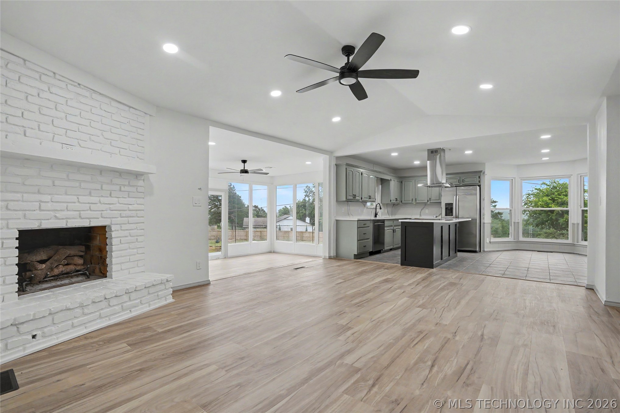 1525 E Valley View Road Sapulpa OK 74066