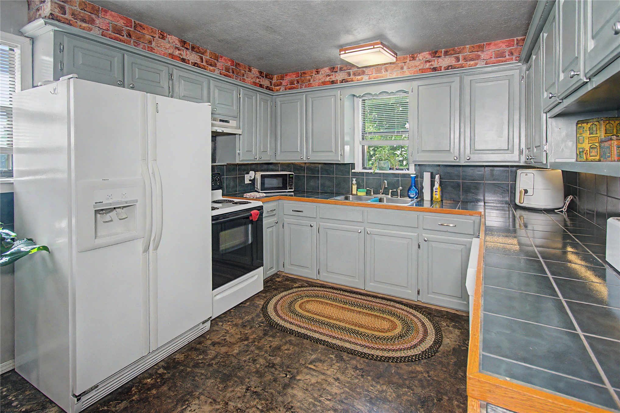 811 W Downing Street Tahlequah OK 74464