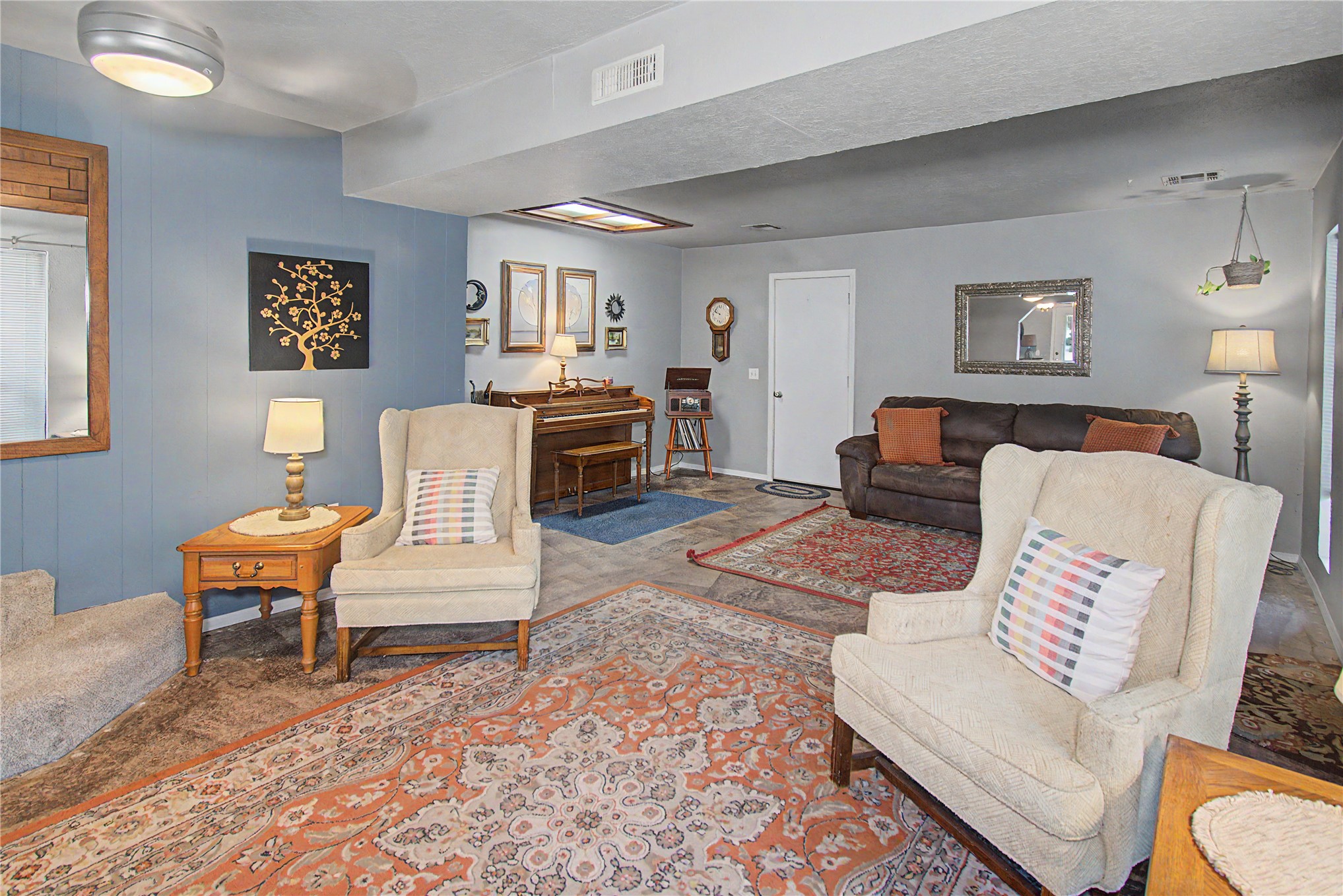811 W Downing Street Tahlequah OK 74464