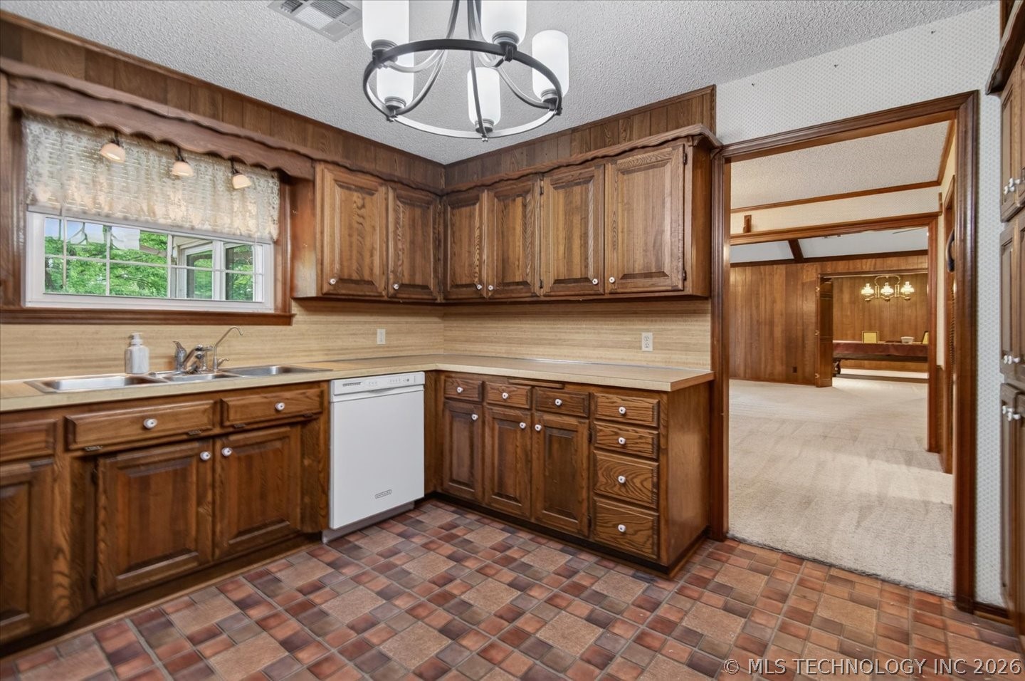 1328 Bynum Road Bartlesville OK 74006