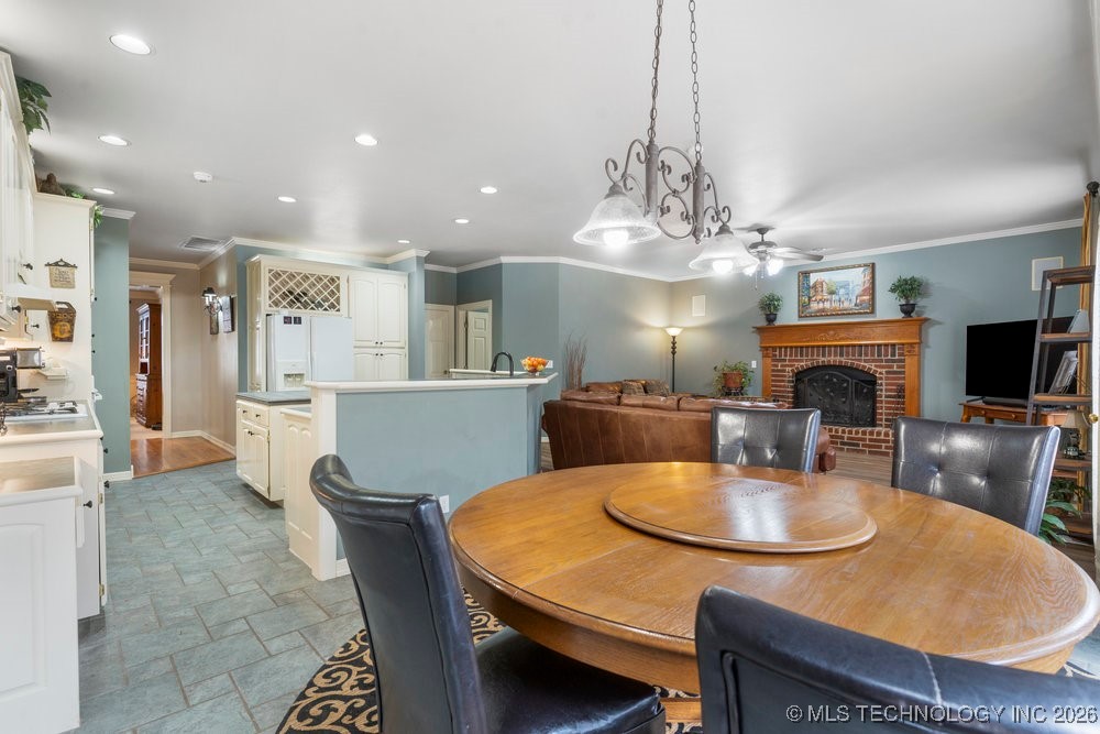 9818 E 83rd Place Tulsa OK 74133