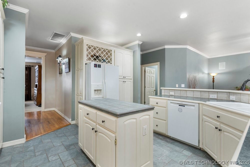 9818 E 83rd Place Tulsa OK 74133